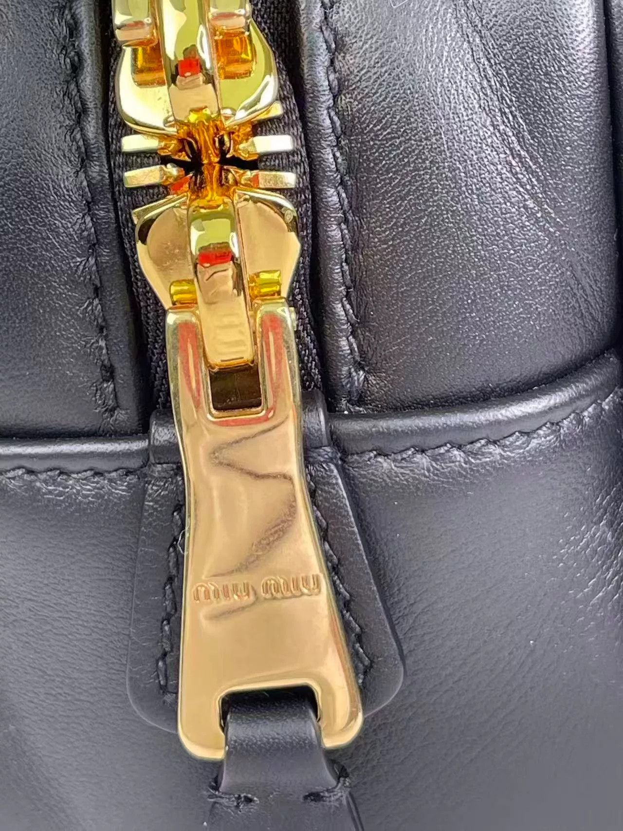 Miu Miu Pre-loved Bag Very good condition Size ONE SIZE - 4 Thumbnail