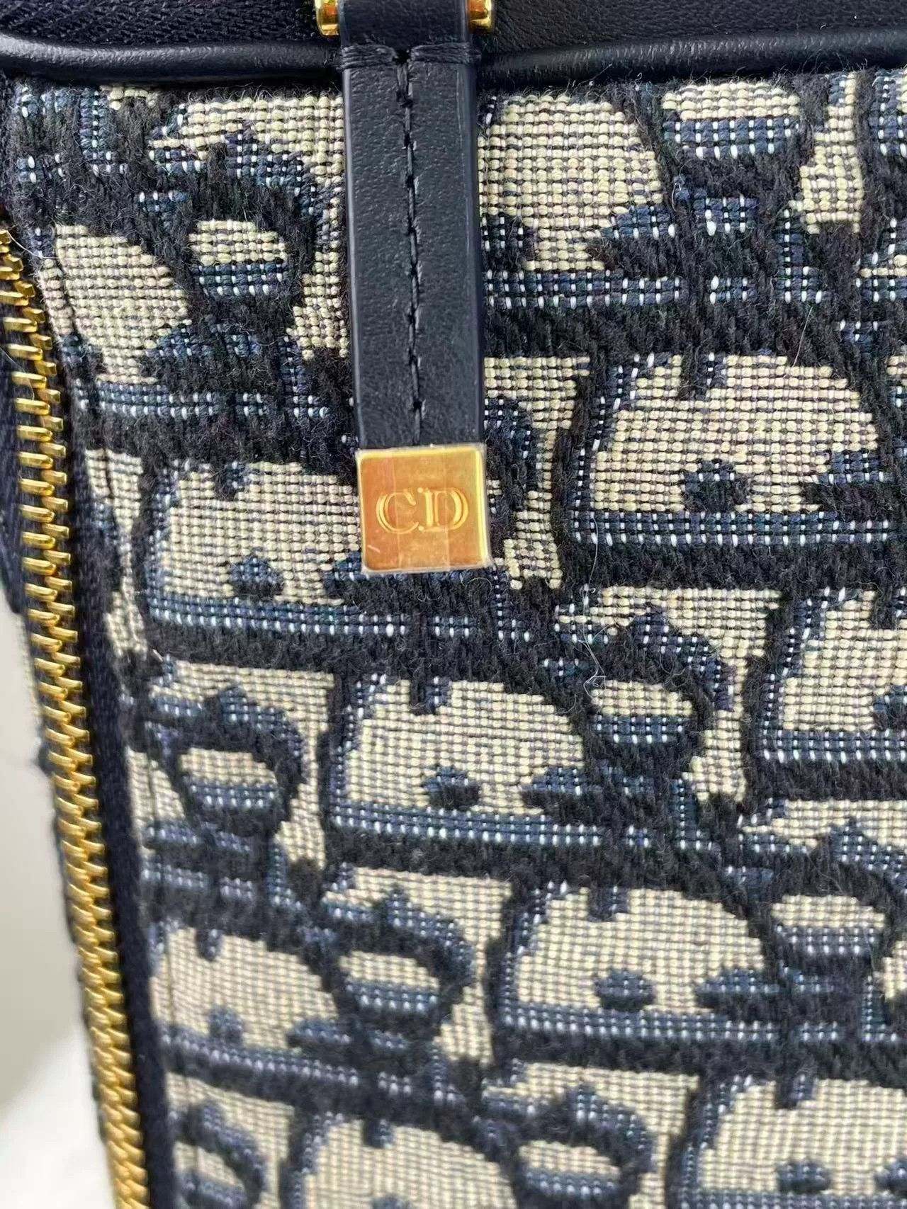 Dior Pre-loved Bag Very good condition Size ONE SIZE - 6 Thumbnail