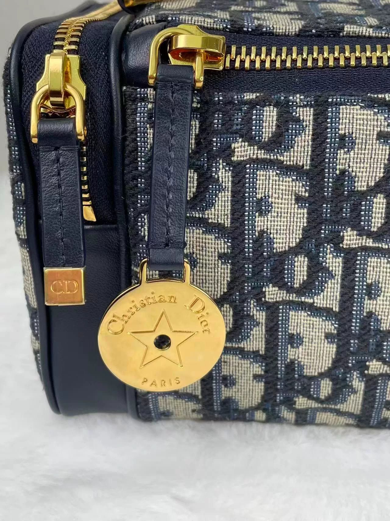 Dior Pre-loved Bag Very good condition Size ONE SIZE - 7 Thumbnail