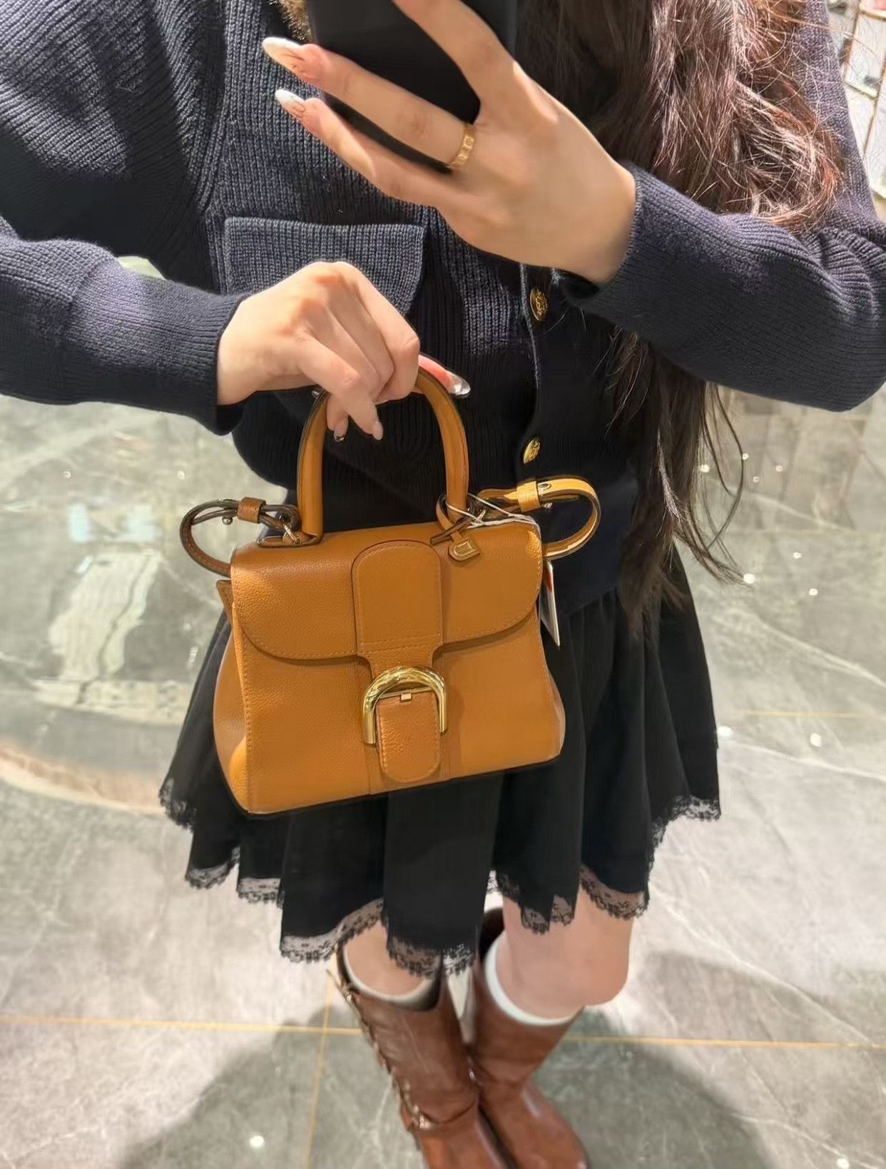 Louis Vuitton Pre-loved Bag Very good condition Size ONE SIZE - 4 Thumbnail