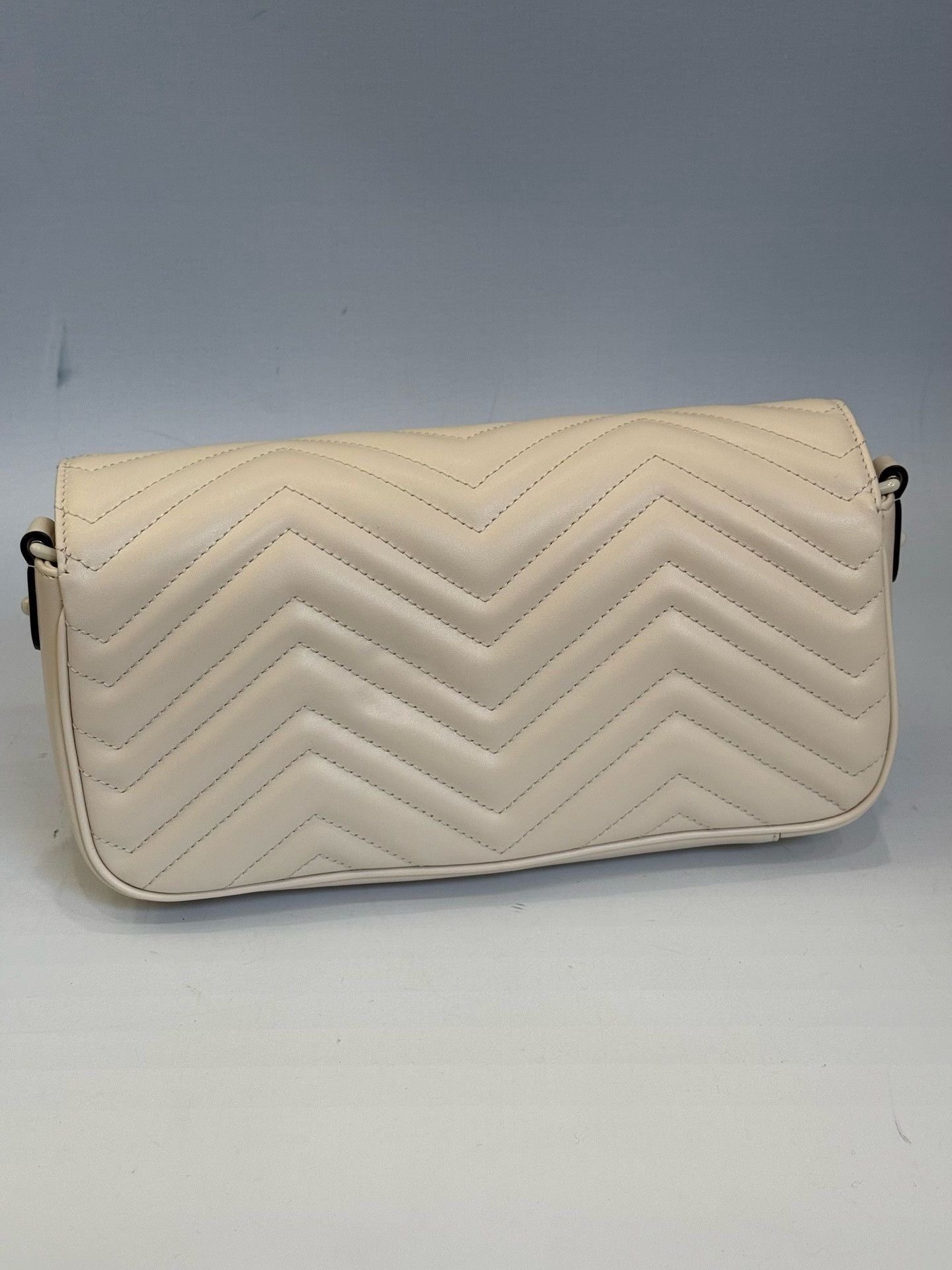 Gucci Pre-loved Bag Very good condition Size ONE SIZE - 3 Thumbnail