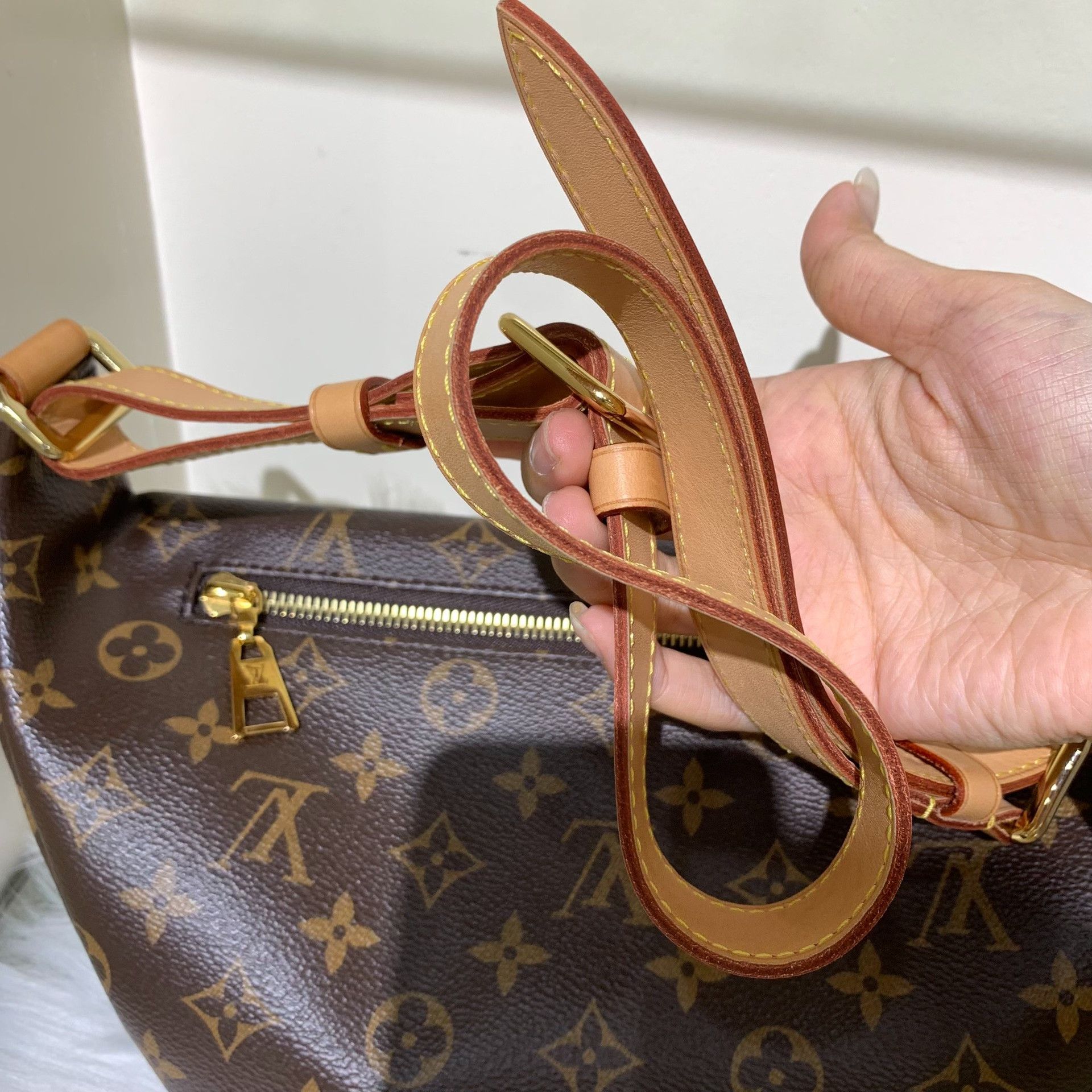 Louis Vuitton Pre-loved Bag Very good condition Size ONE SIZE - 6 Thumbnail
