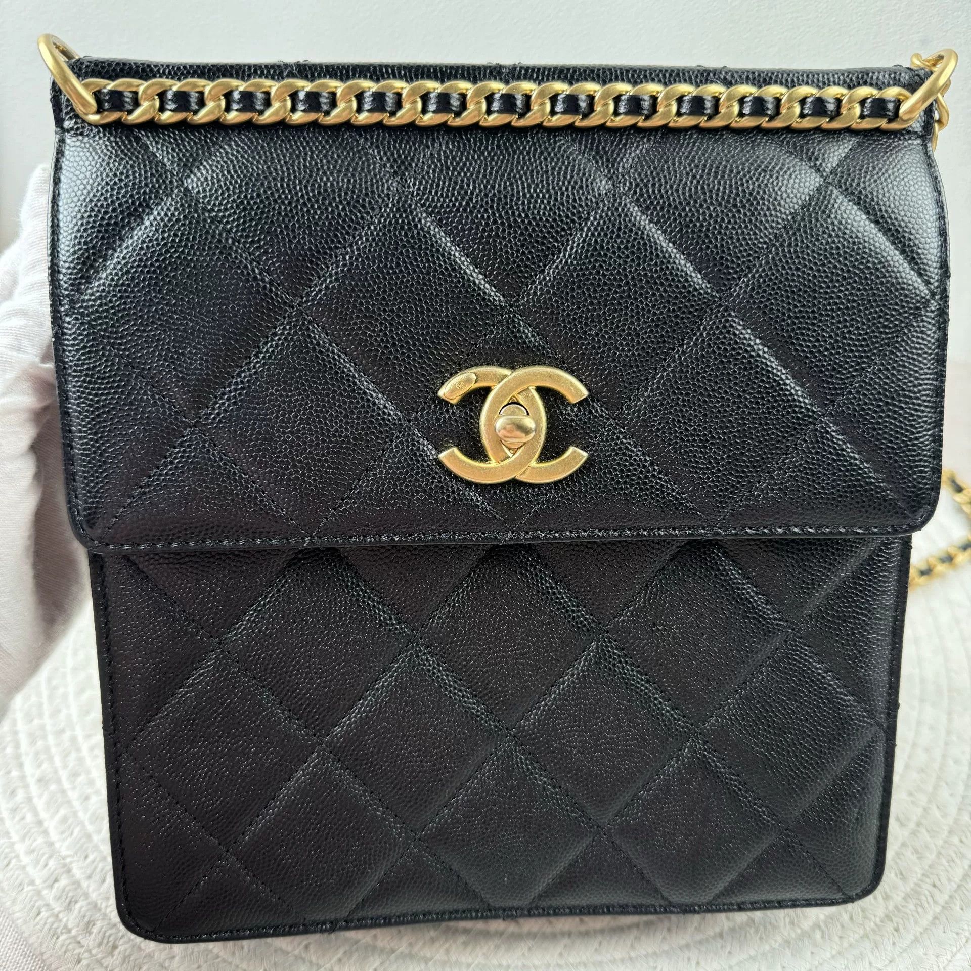 Chanel Pre-loved Bag Very good condition Size ONE SIZE - 2 Thumbnail