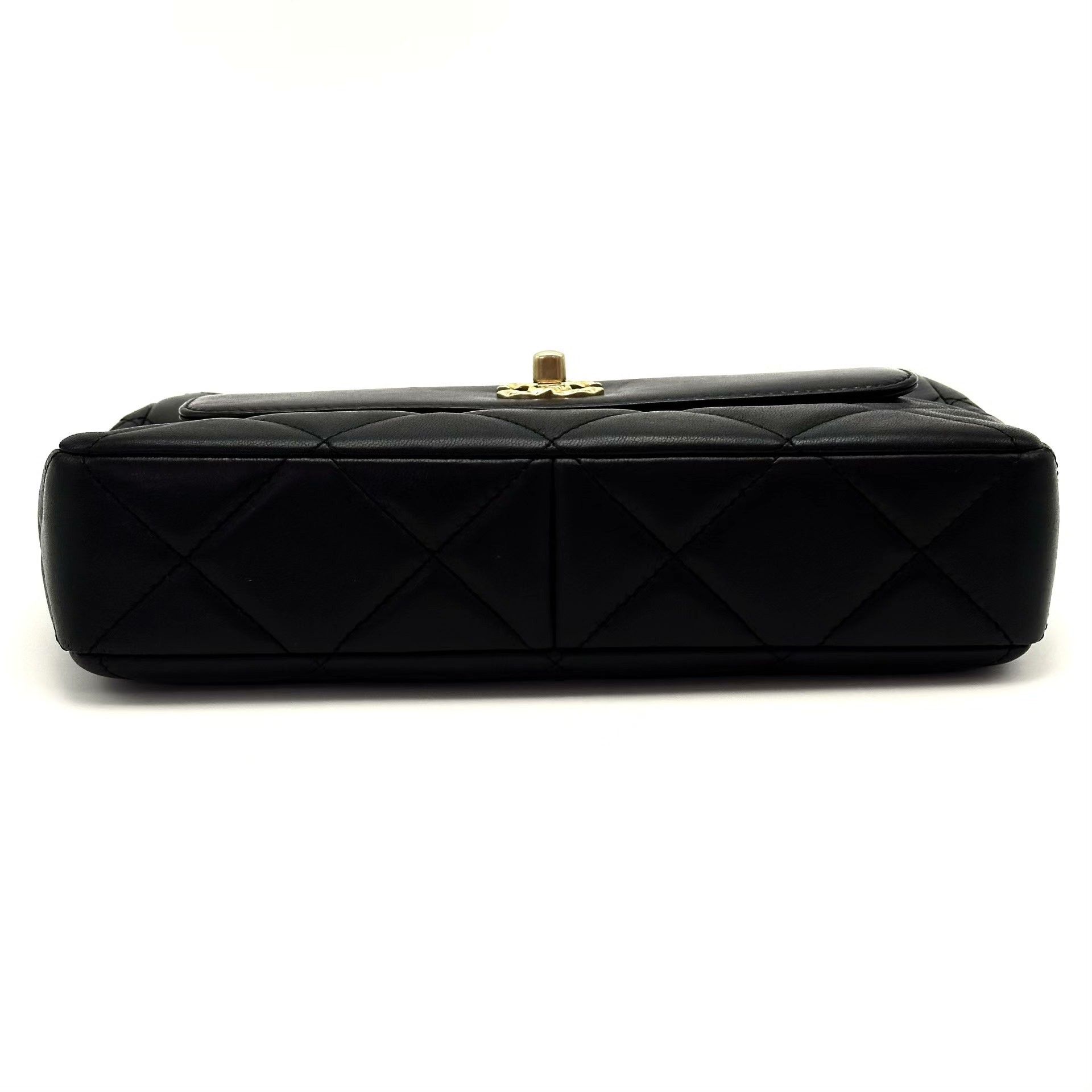 Chanel Pre-loved Bag Very good condition Size ONE SIZE - 5 Thumbnail