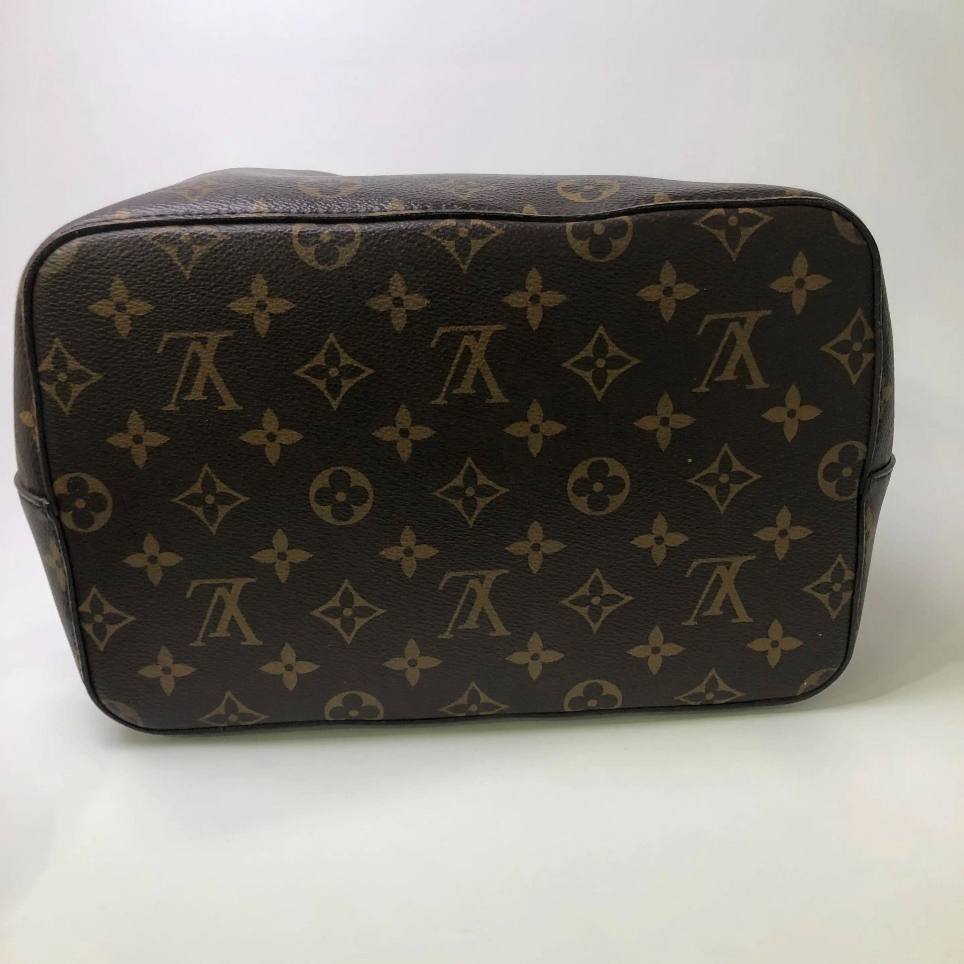 Louis Vuitton Pre-loved Bag Very good condition Size ONE SIZE - 7 Thumbnail