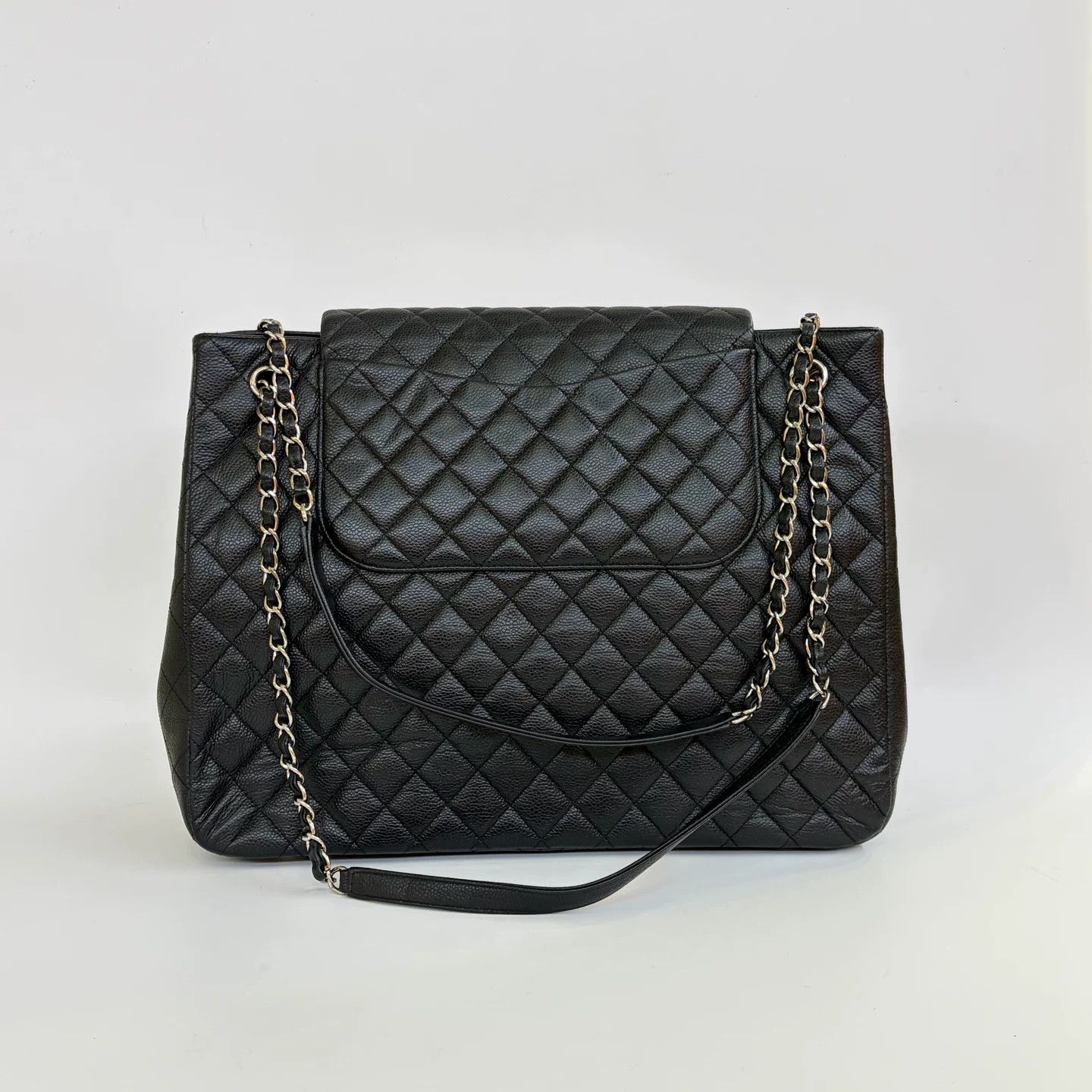 Chanel Pre-loved Bag Very good condition Size ONE SIZE - 4 Thumbnail