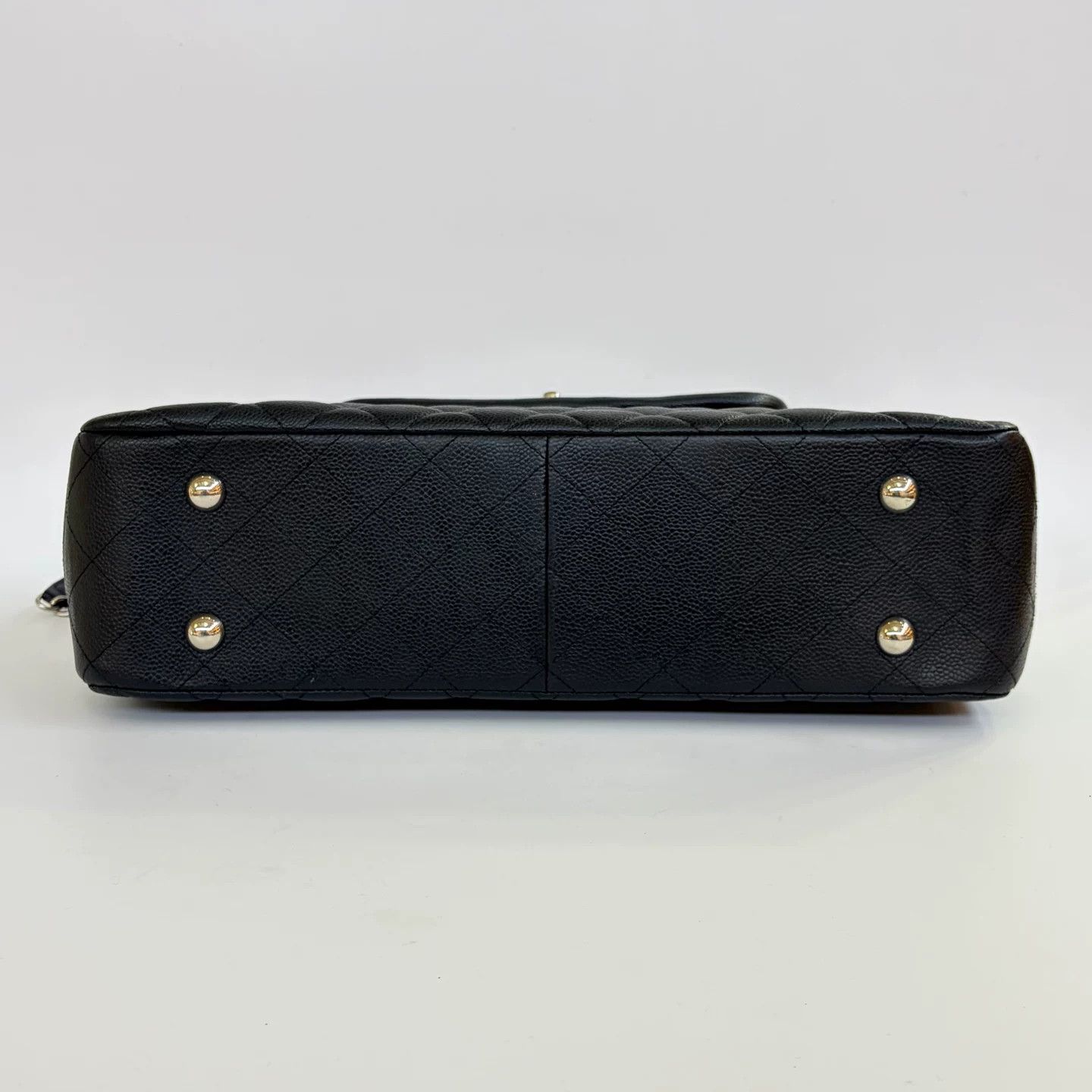Chanel Pre-loved Bag Very good condition Size ONE SIZE - 6 Thumbnail