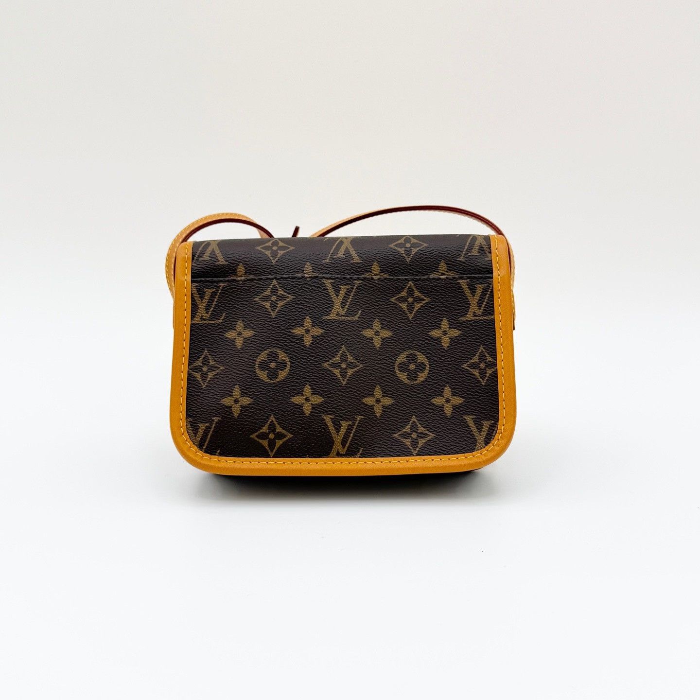 Louis Vuitton Pre-loved Bag Very good condition Size ONE SIZE - 3 Thumbnail