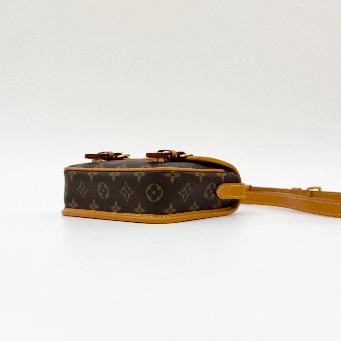 Louis Vuitton Pre-loved Bag Very good condition Size ONE SIZE - 7 Thumbnail