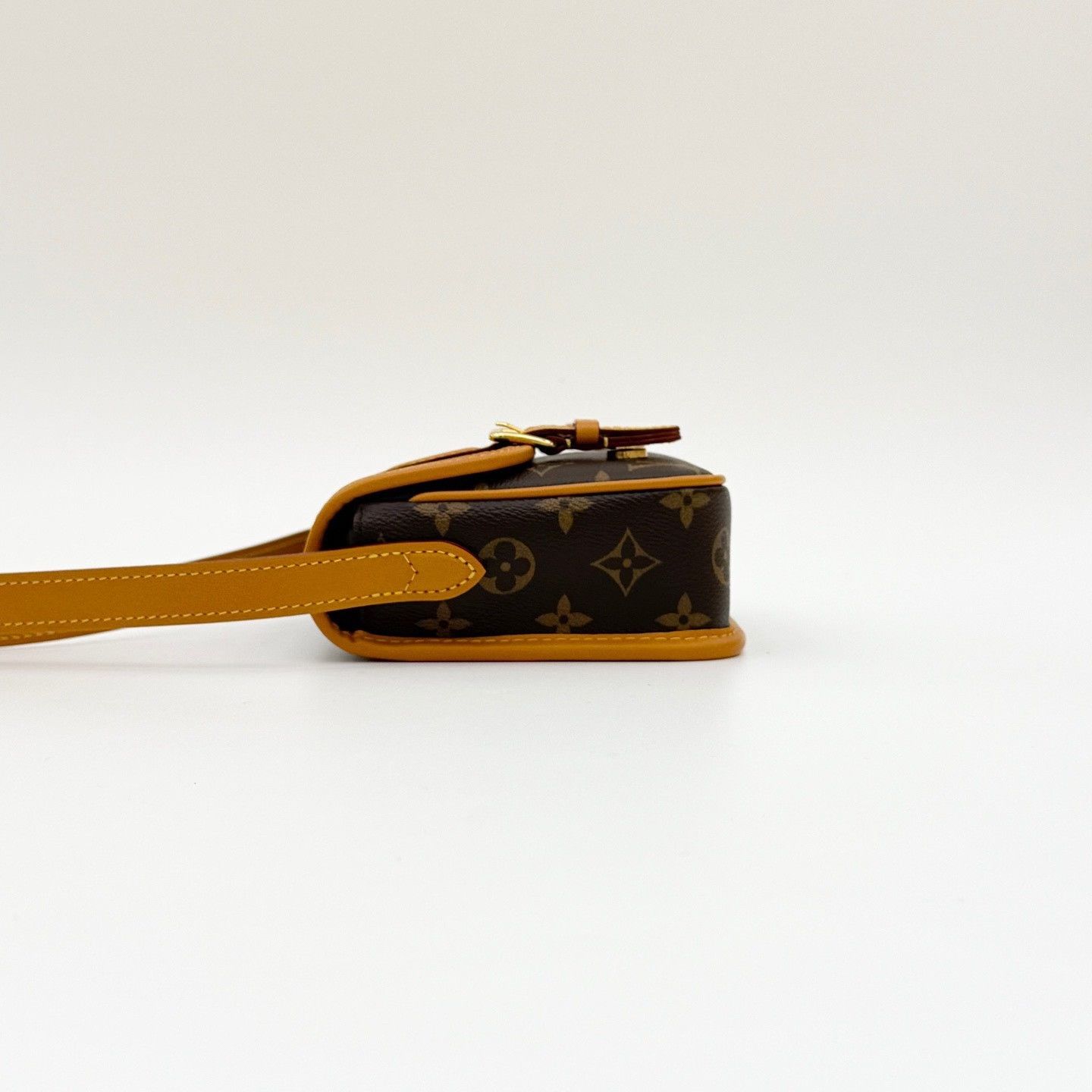 Louis Vuitton Pre-loved Bag Very good condition Size ONE SIZE - 5 Thumbnail
