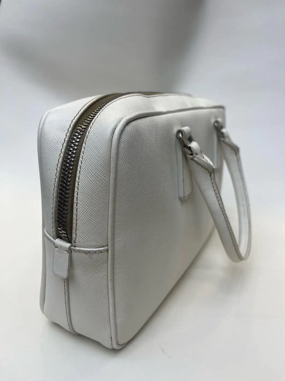 Prada Pre-loved Bag Very good condition Size ONE SIZE - 3 Thumbnail