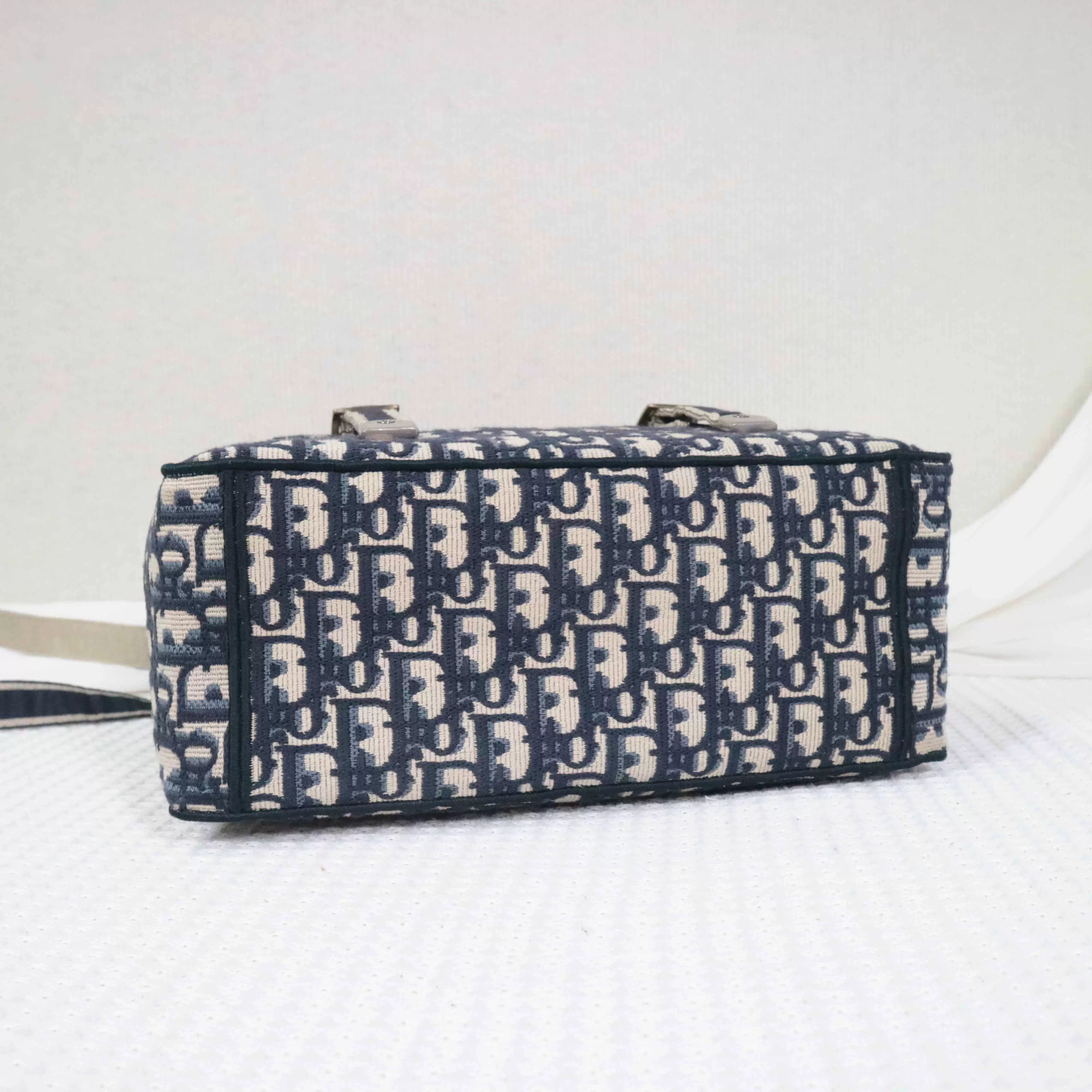 Dior Pre-loved Bag Very good condition Size ONE SIZE - 5 Thumbnail
