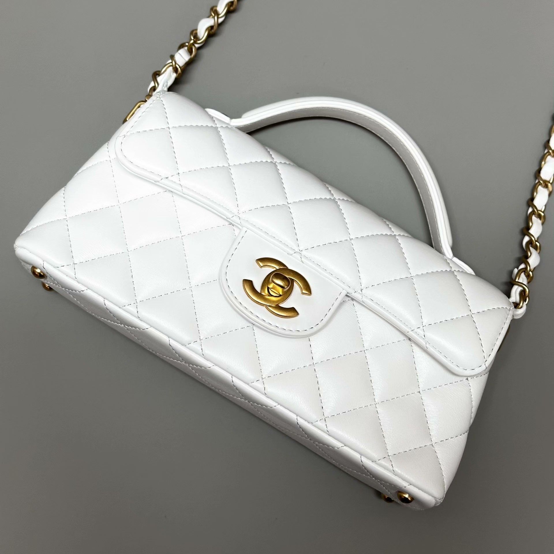 Chanel Pre-loved Bag Very good condition Size ONE SIZE - 6 Thumbnail