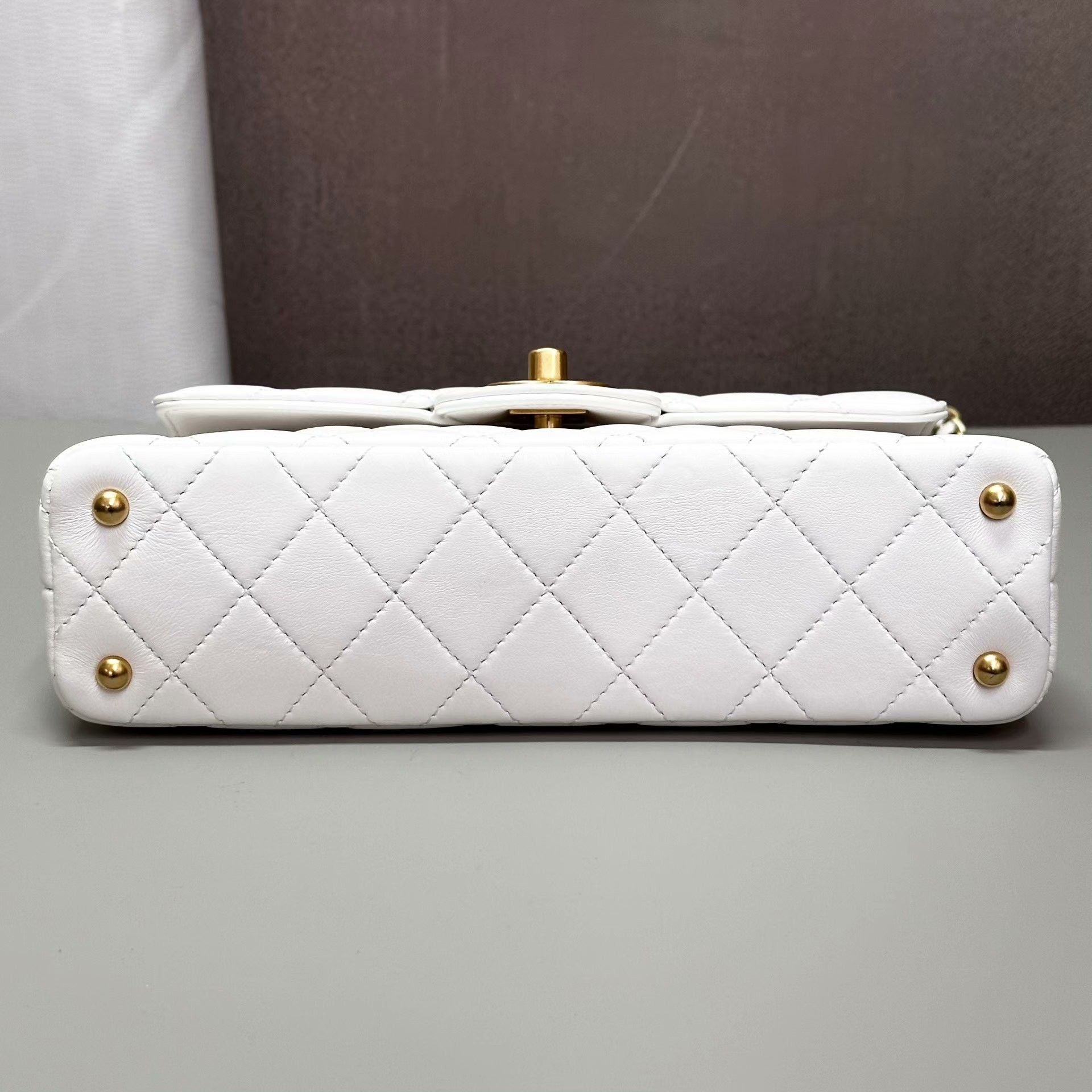 Chanel Pre-loved Bag Very good condition Size ONE SIZE - 5 Thumbnail