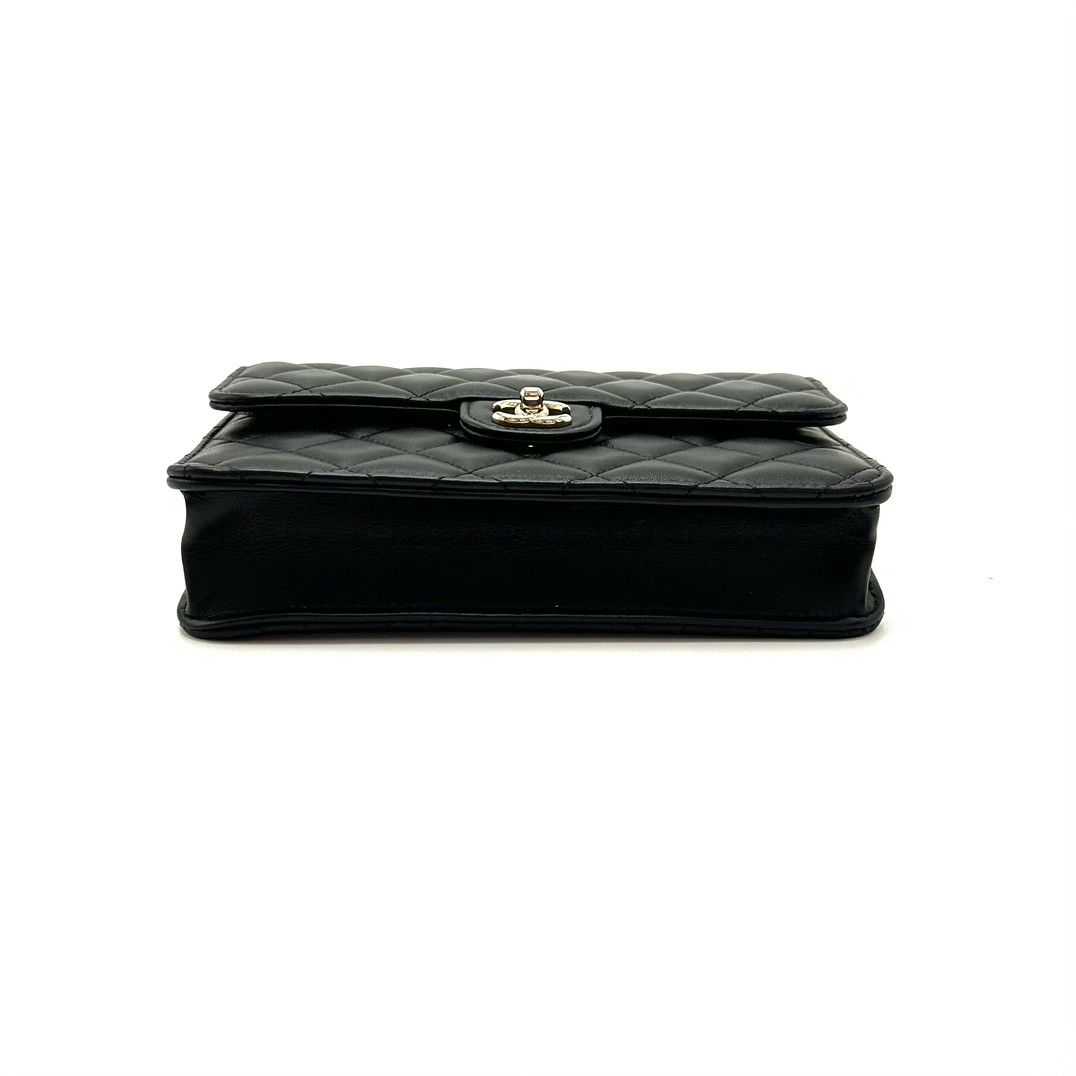 Chanel Pre-loved Bag Very good condition Size ONE SIZE - 5 Thumbnail