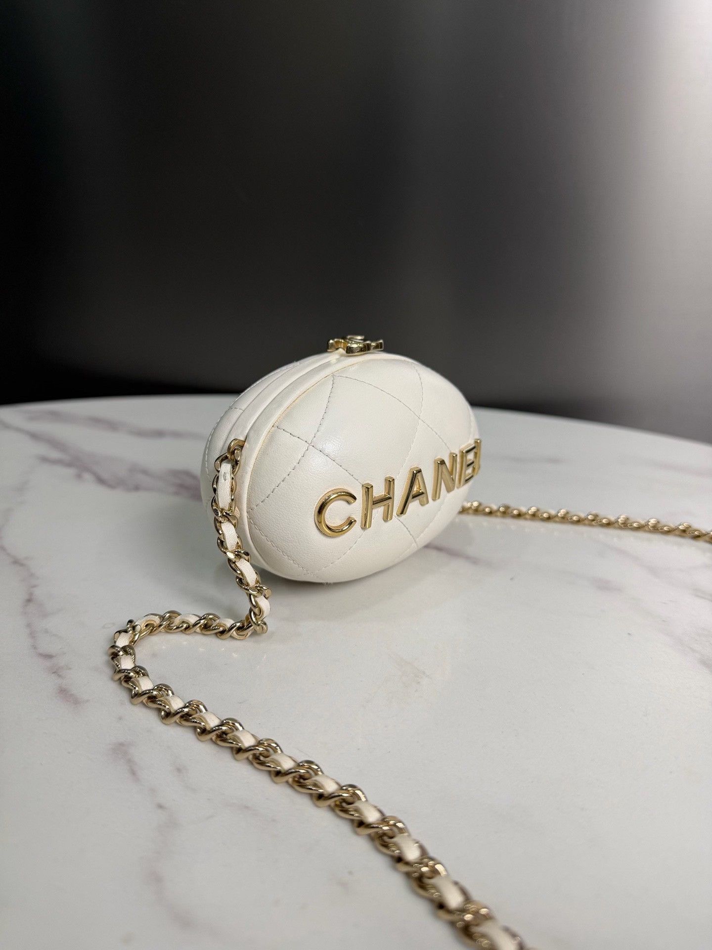 Chanel Pre-loved Bag Very good condition Size ONE SIZE - 2 Thumbnail