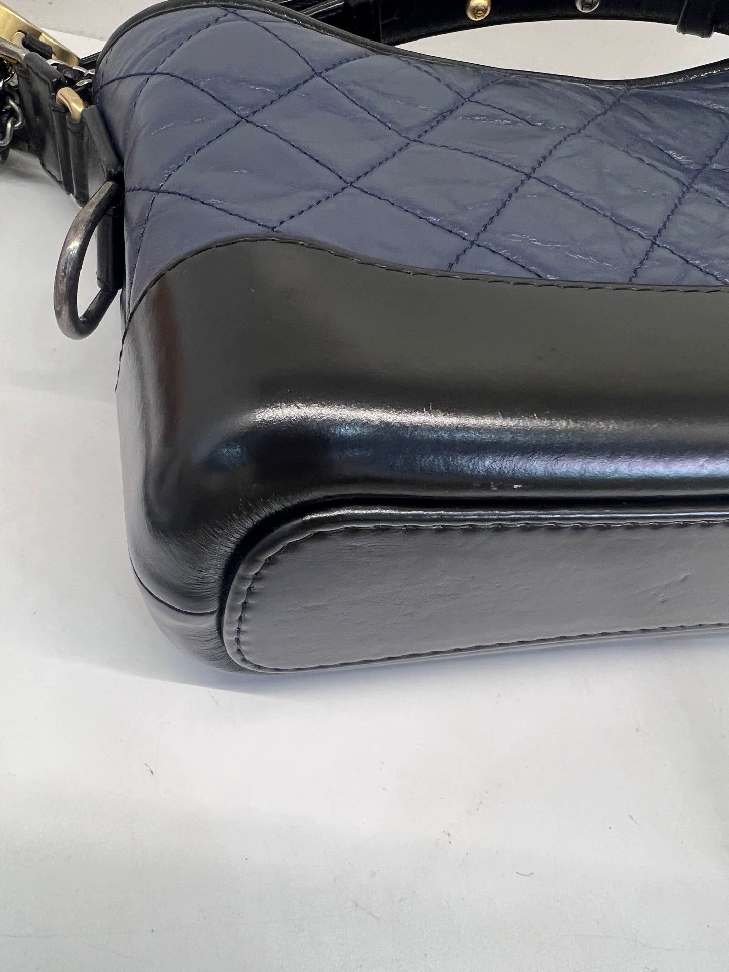Chanel Pre-loved Bag Very good condition Size ONE SIZE - 7 Thumbnail