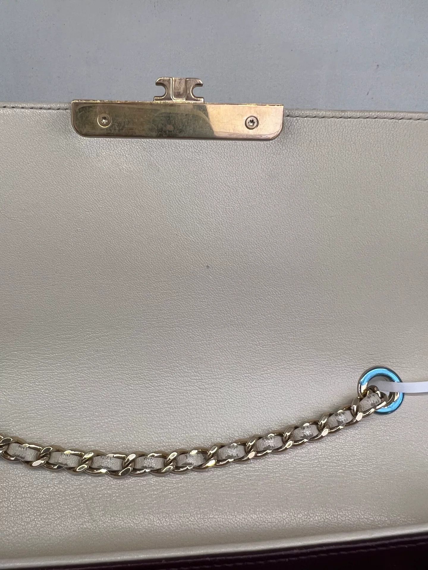 Chanel Pre-loved Bag Very good condition Size ONE SIZE - 9 Thumbnail