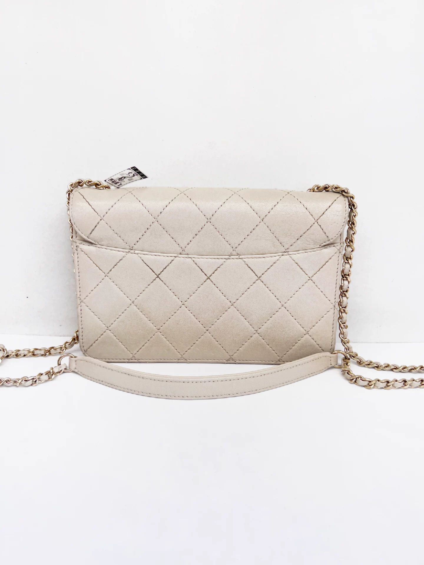 Chanel Pre-loved Bag Very good condition Size ONE SIZE - 2 Thumbnail