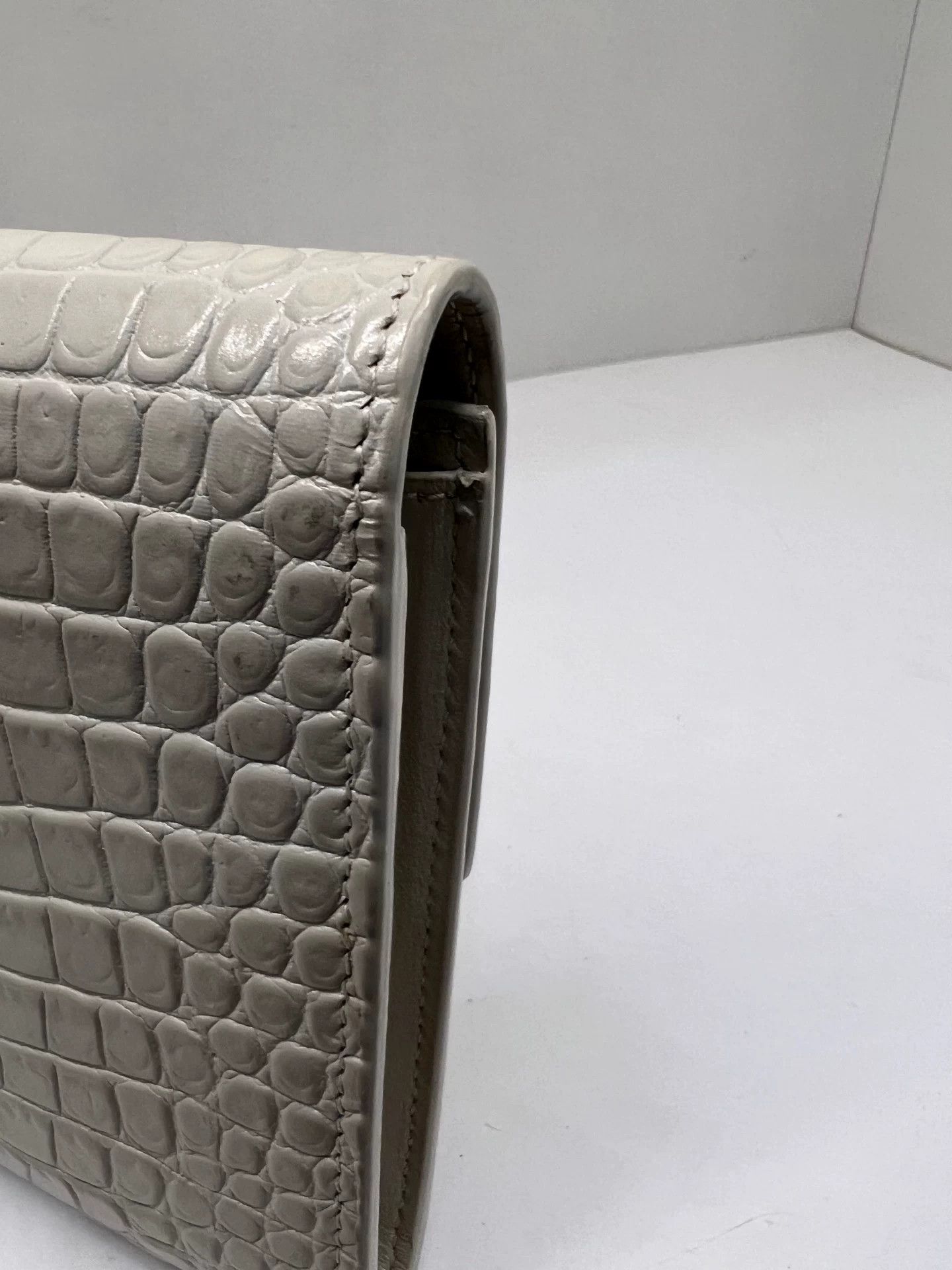 Saint Laurent Paris Pre-loved Bag Very good condition Size ONE SIZE - 8 Thumbnail