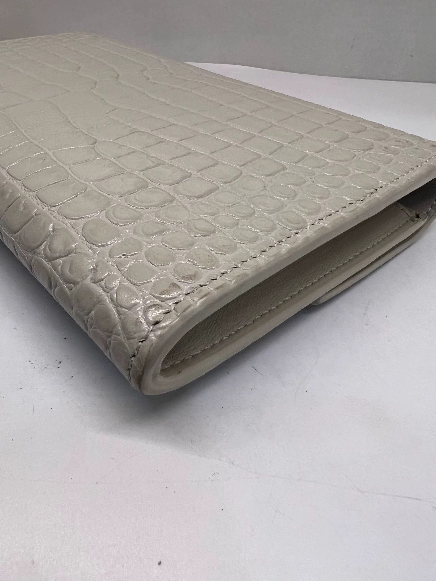 Saint Laurent Paris Pre-loved Bag Very good condition Size ONE SIZE - 6 Thumbnail