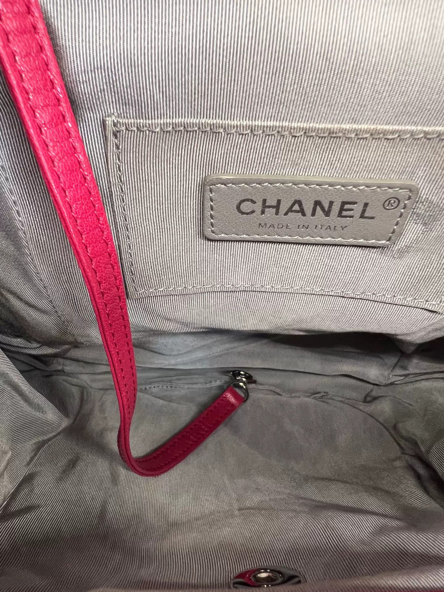 Chanel Pre-loved Bag Very good condition Size ONE SIZE - 5 Thumbnail