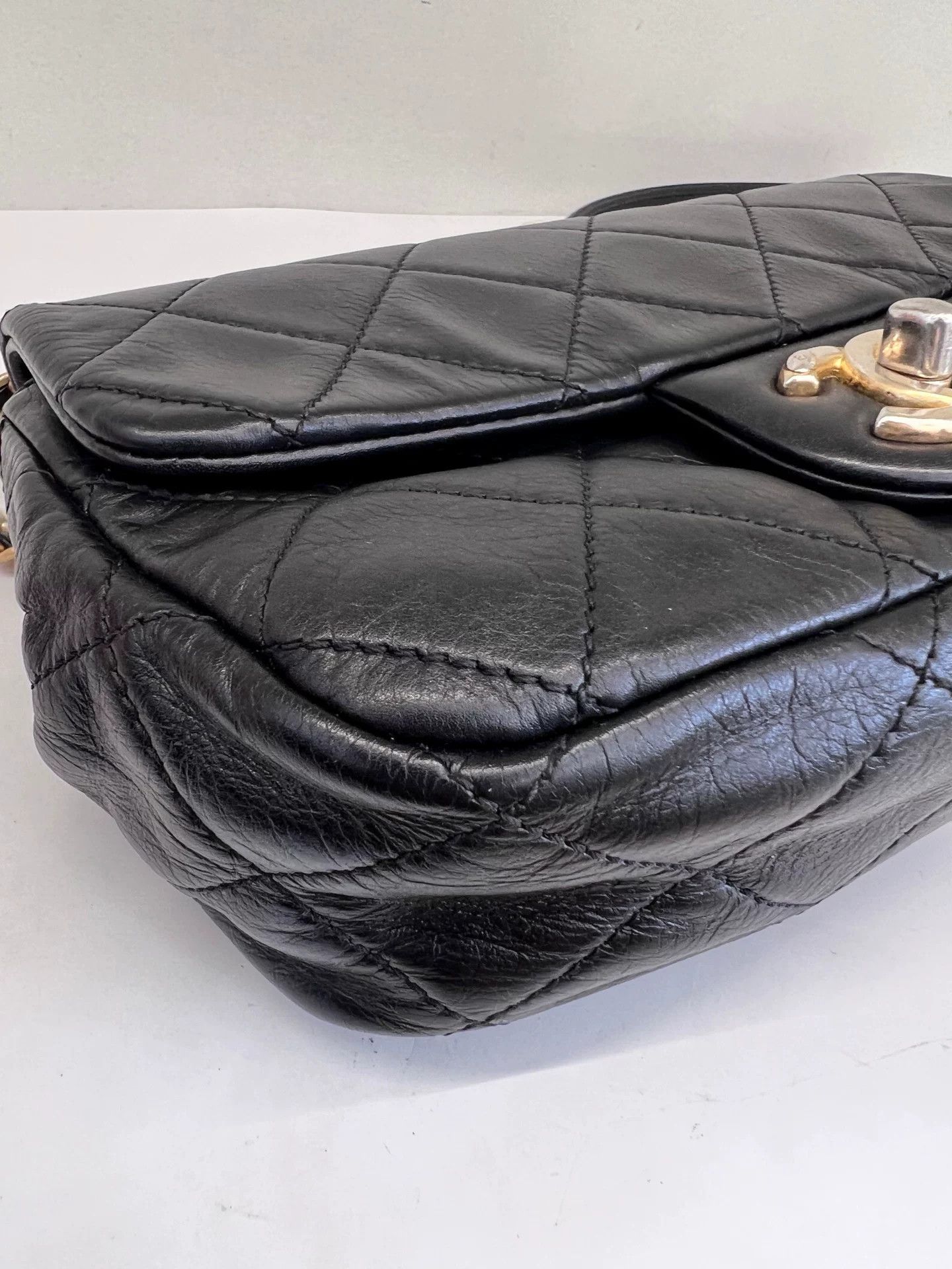 Chanel Pre-loved Bag Very good condition Size ONE SIZE - 4 Thumbnail