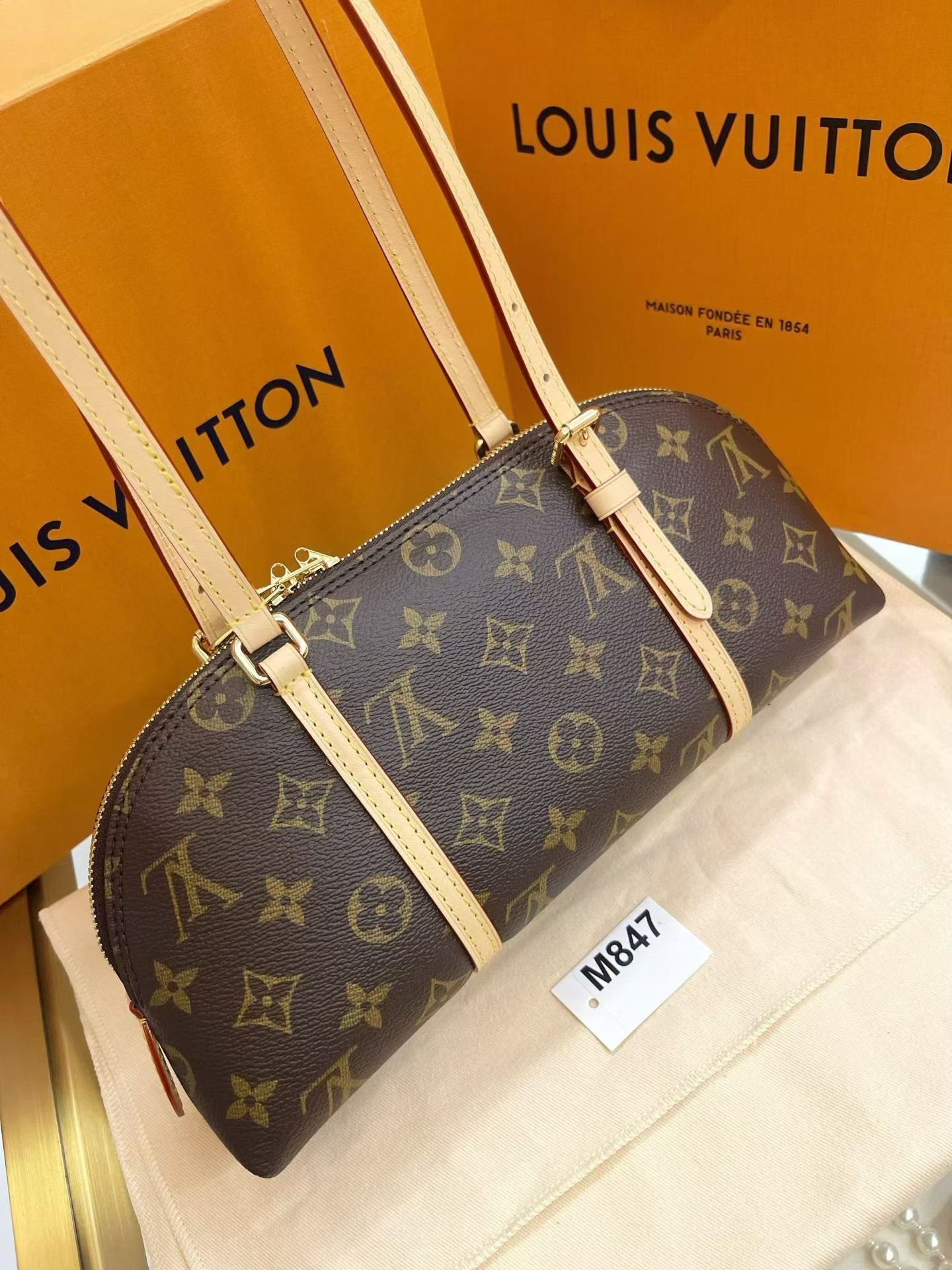 Louis Vuitton Pre-loved Bag Brand new condition Size ONE SIZE - 2 Thumbnail