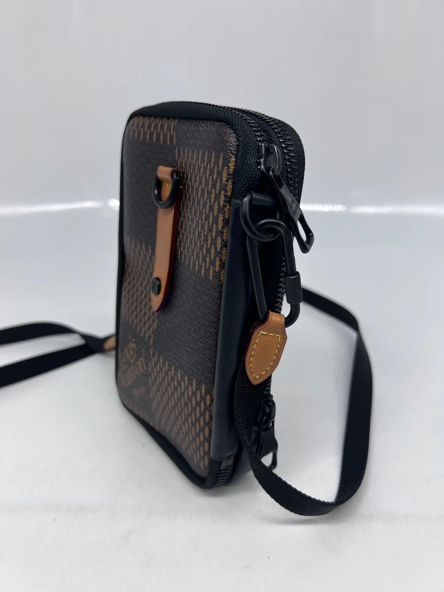 Louis Vuitton Pre-loved Bag Very good condition Size ONE SIZE - 3 Thumbnail