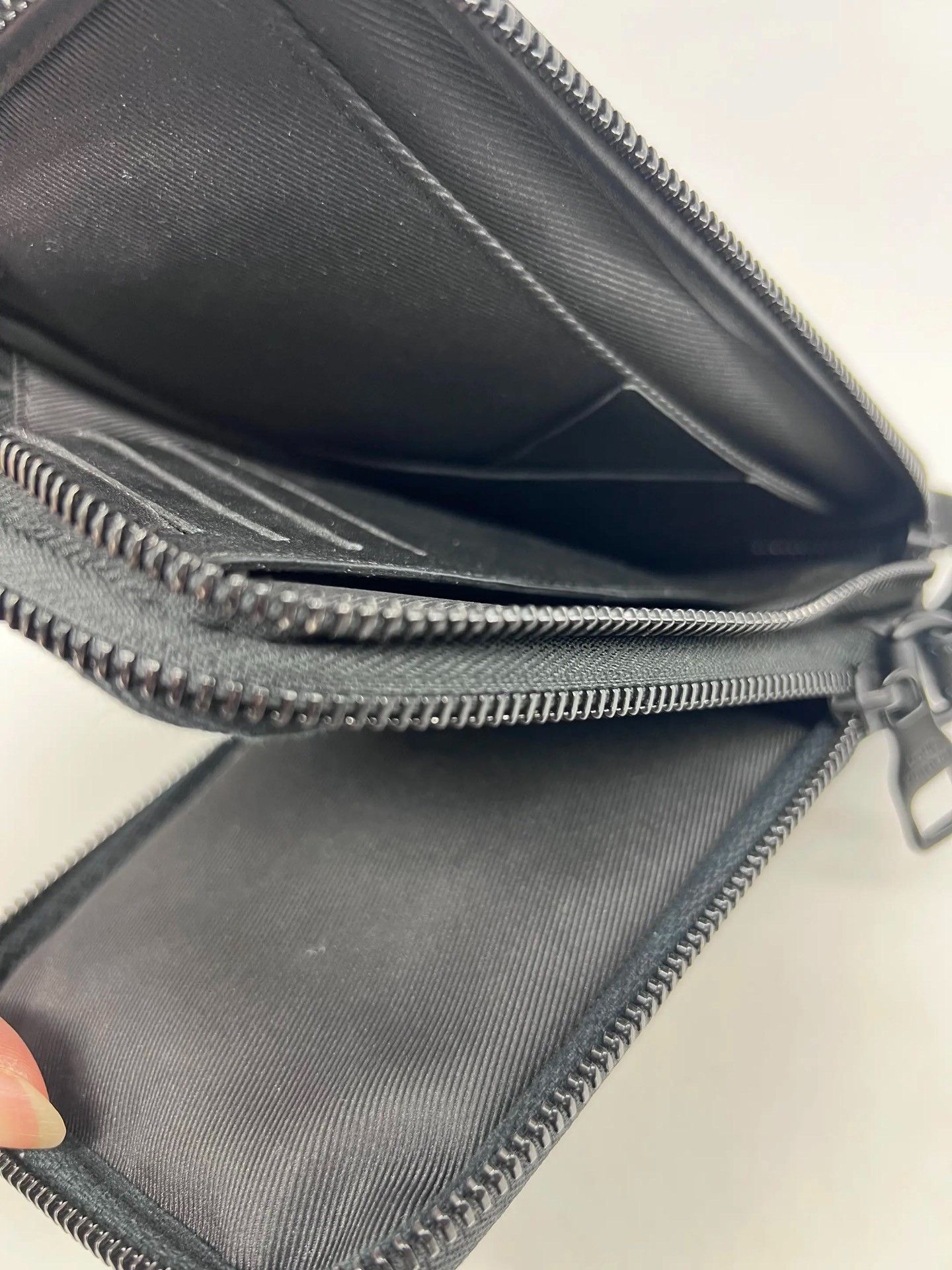 Louis Vuitton Pre-loved Bag Very good condition Size ONE SIZE - 8 Thumbnail