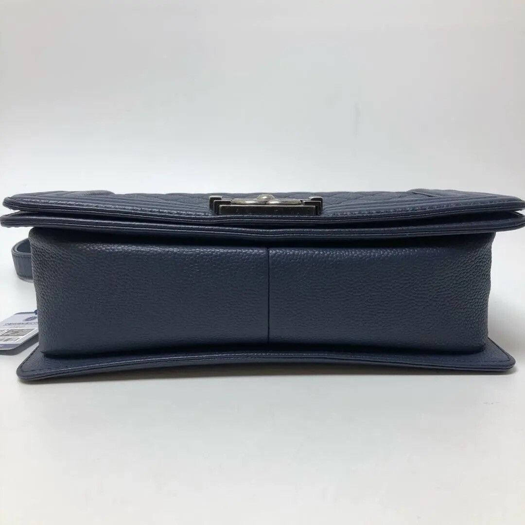 Chanel Pre-loved Bag Very good condition Size ONE SIZE - 7 Thumbnail