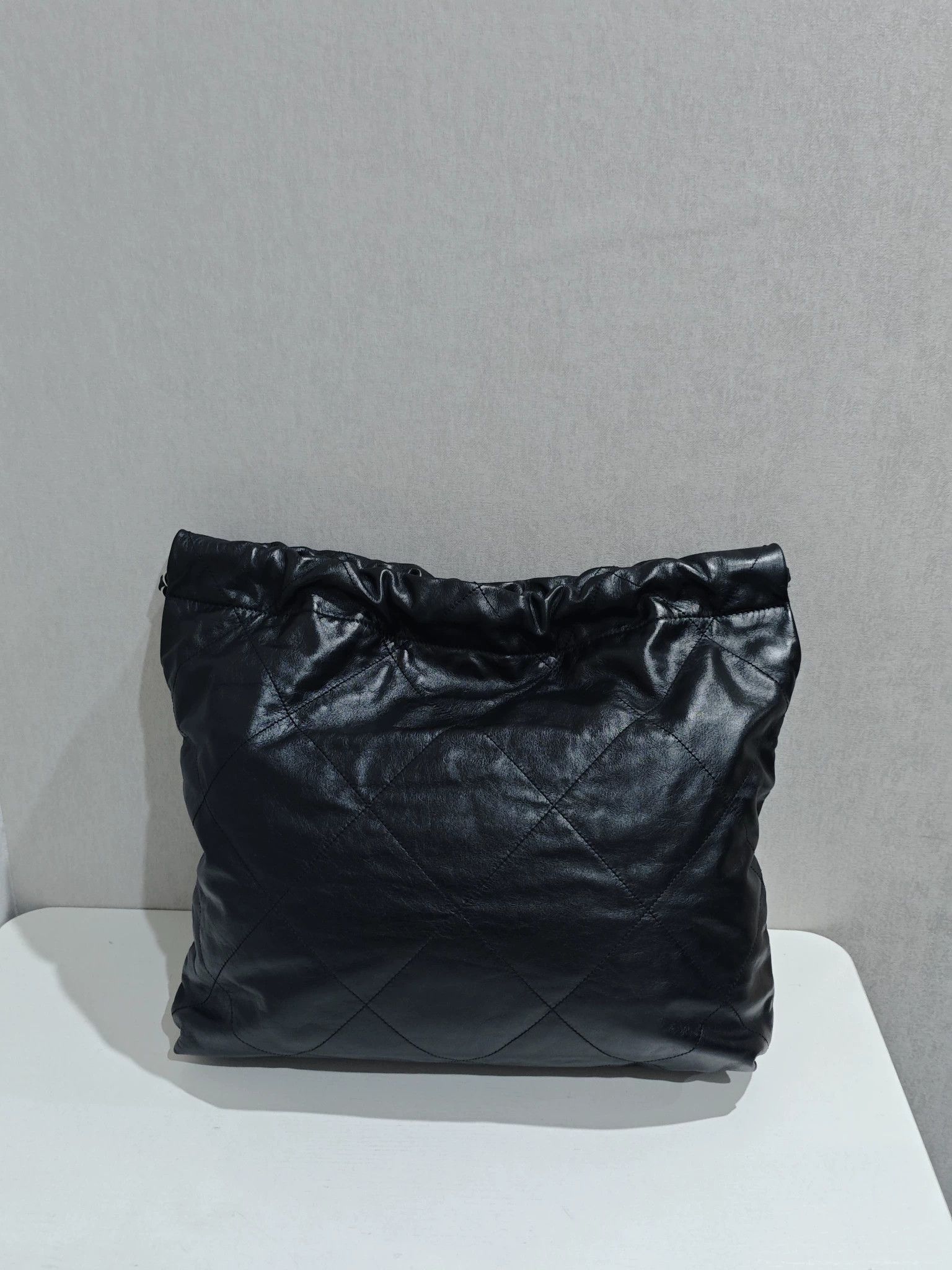 Chanel Pre-loved Bag Very good condition Size ONE SIZE - 2 Thumbnail