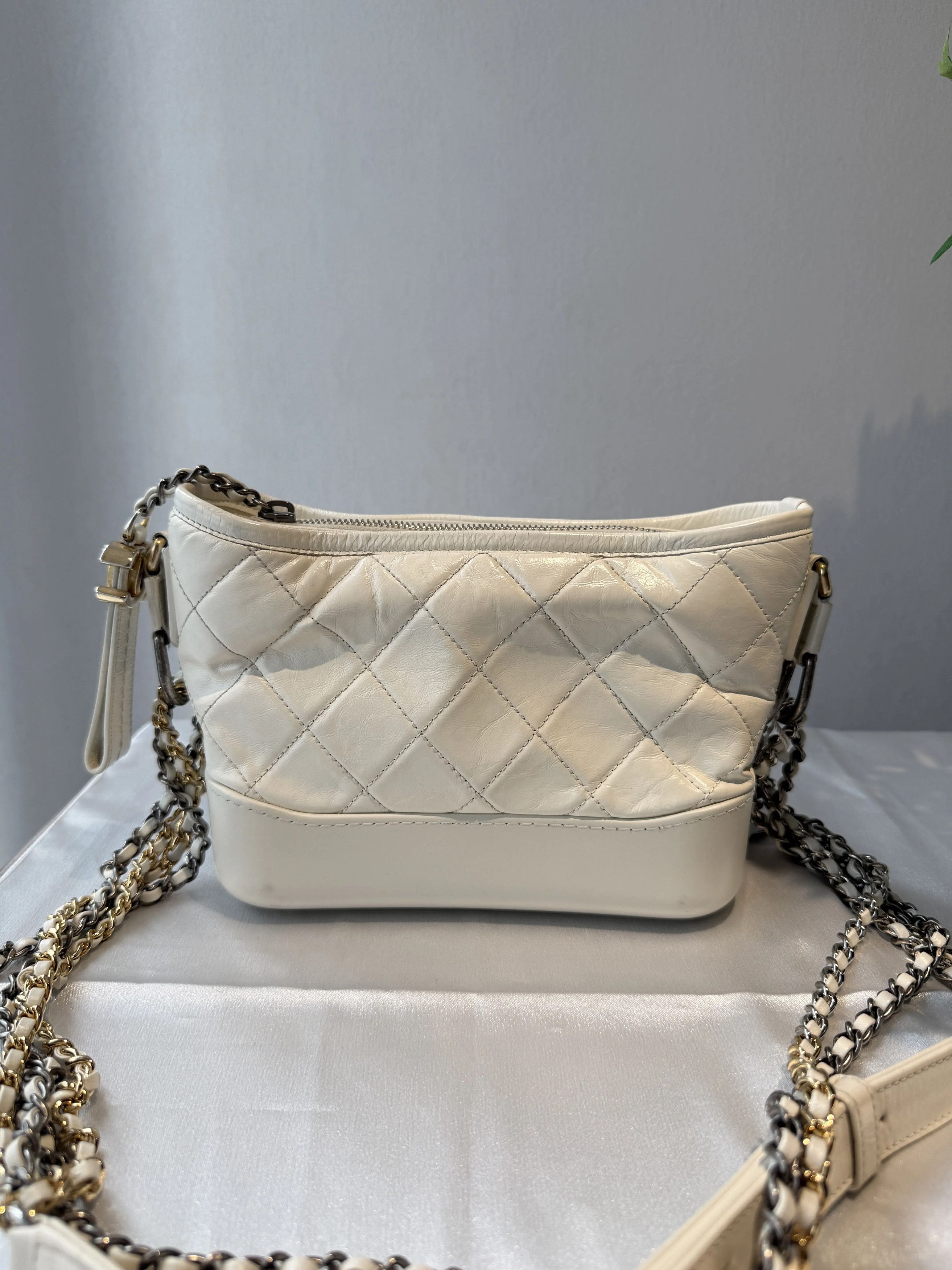 Chanel Pre-loved Bag Very good condition Size ONE SIZE - 2 Thumbnail