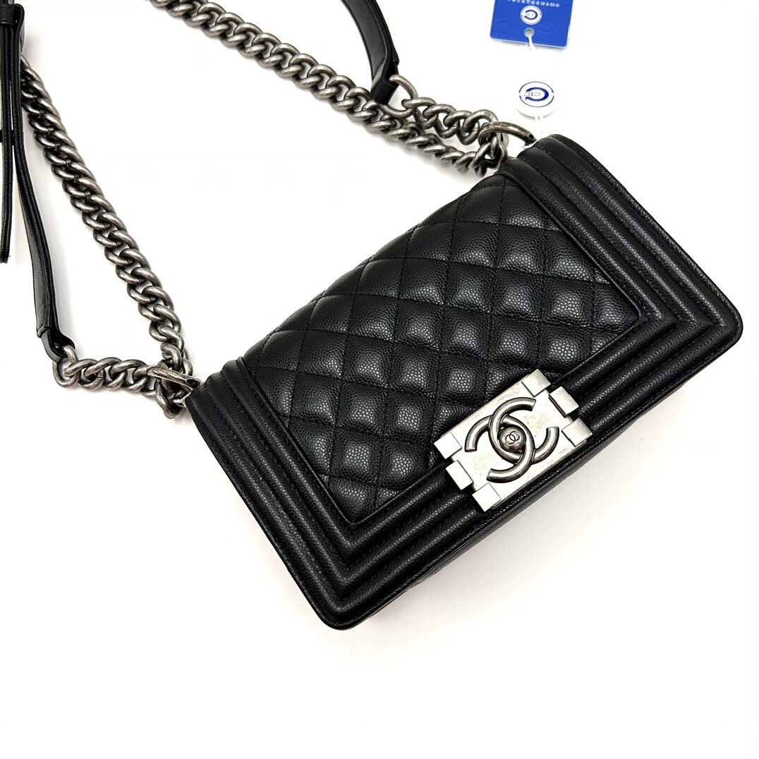 Chanel Pre-loved Bag Very good condition Size ONE SIZE - 4 Thumbnail