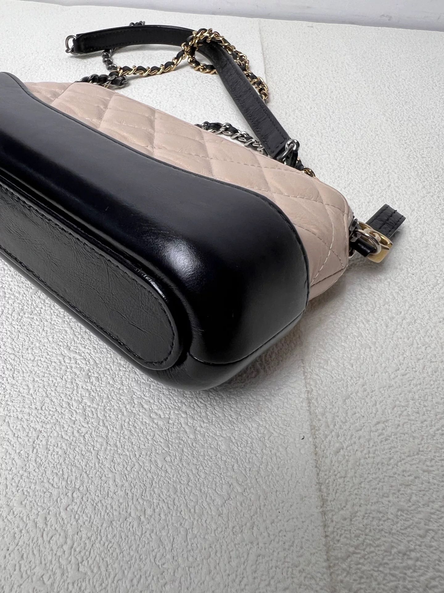Chanel Pre-loved Bag Very good condition Size ONE SIZE - 3 Thumbnail