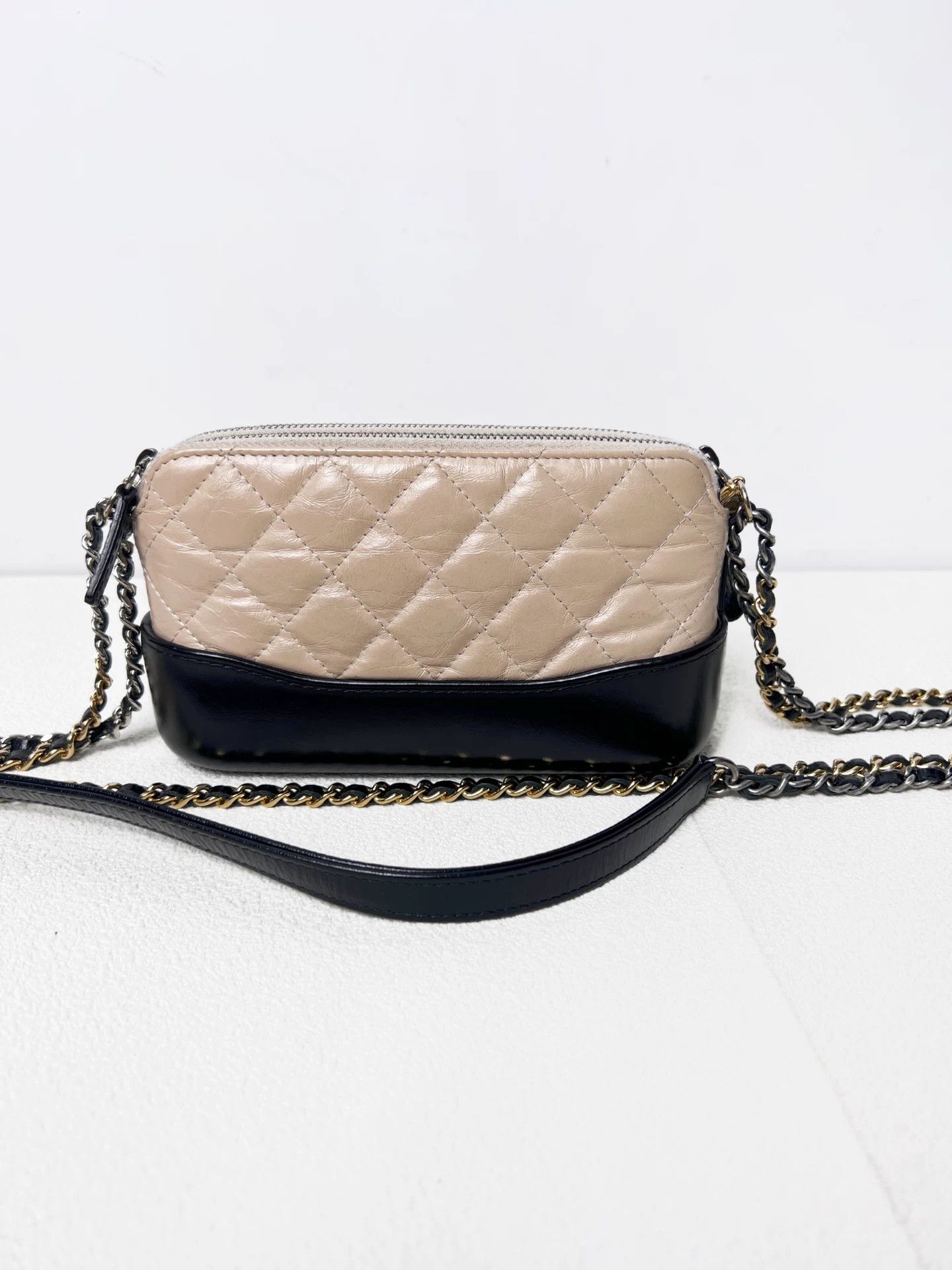 Chanel Pre-loved Bag Very good condition Size ONE SIZE - 2 Thumbnail