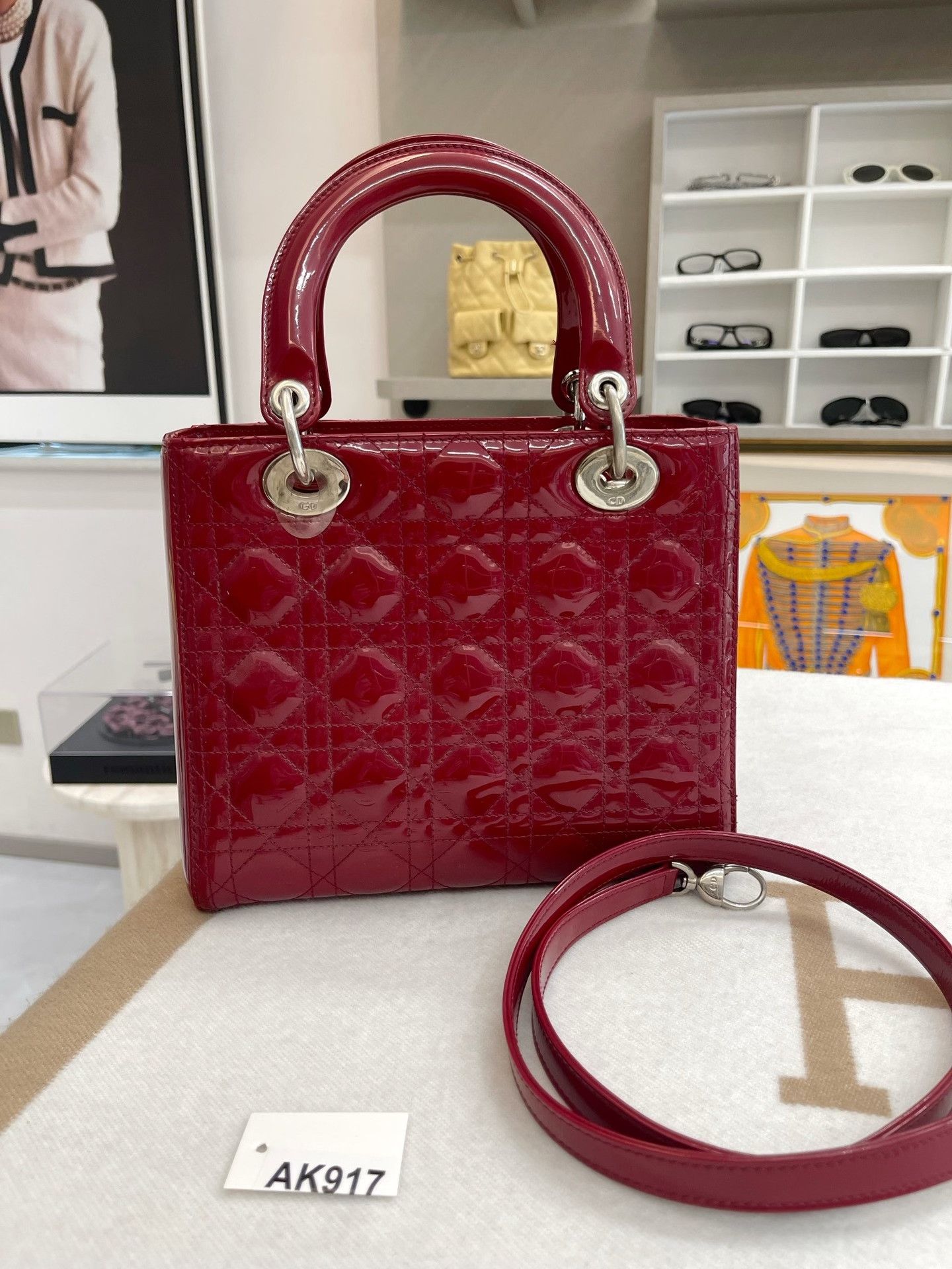 Dior Pre-loved Bag Very good condition Size ONE SIZE - 4 Thumbnail