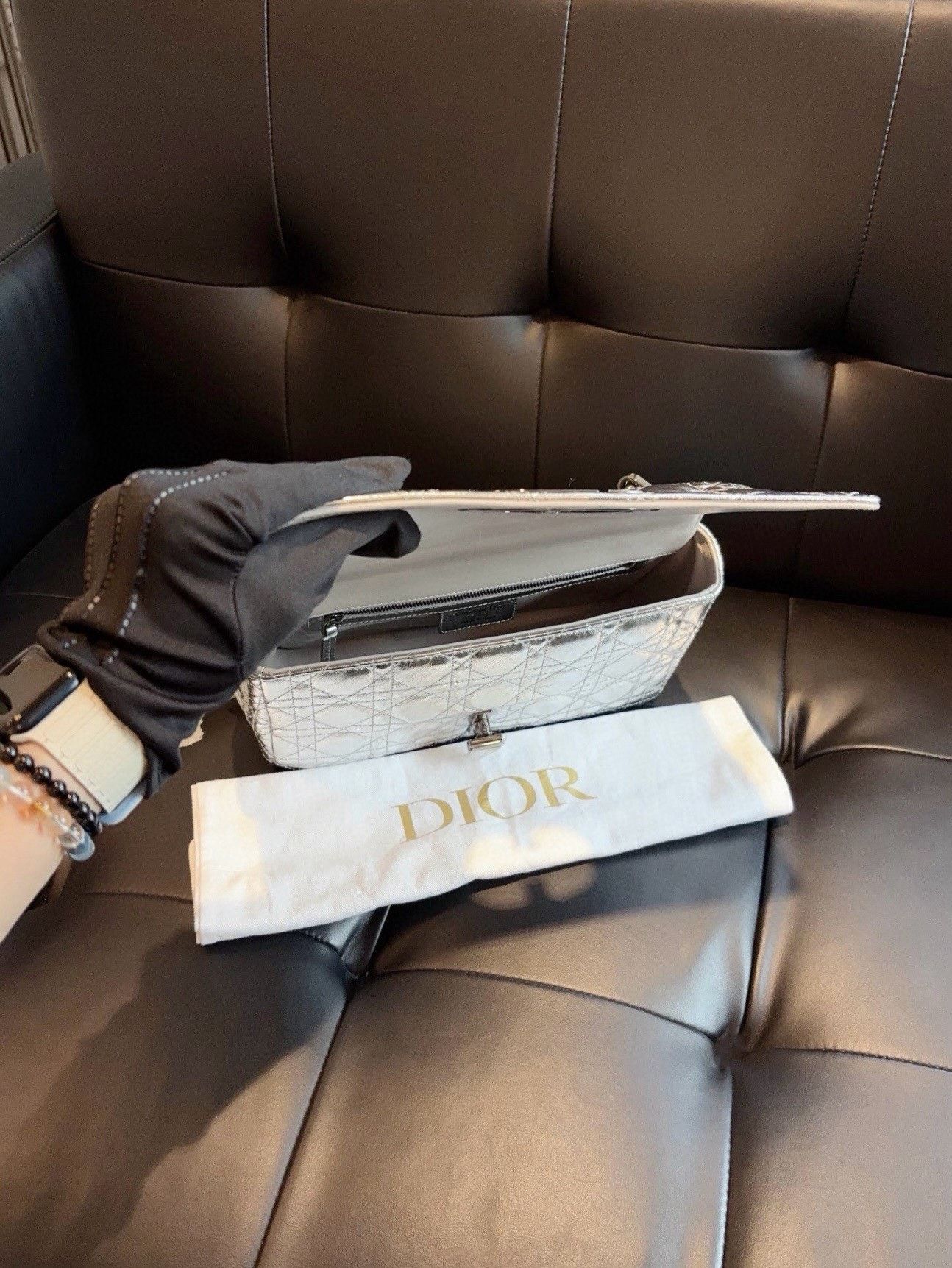 Dior Pre-loved Bag Very good condition Size ONE SIZE - 7 Thumbnail