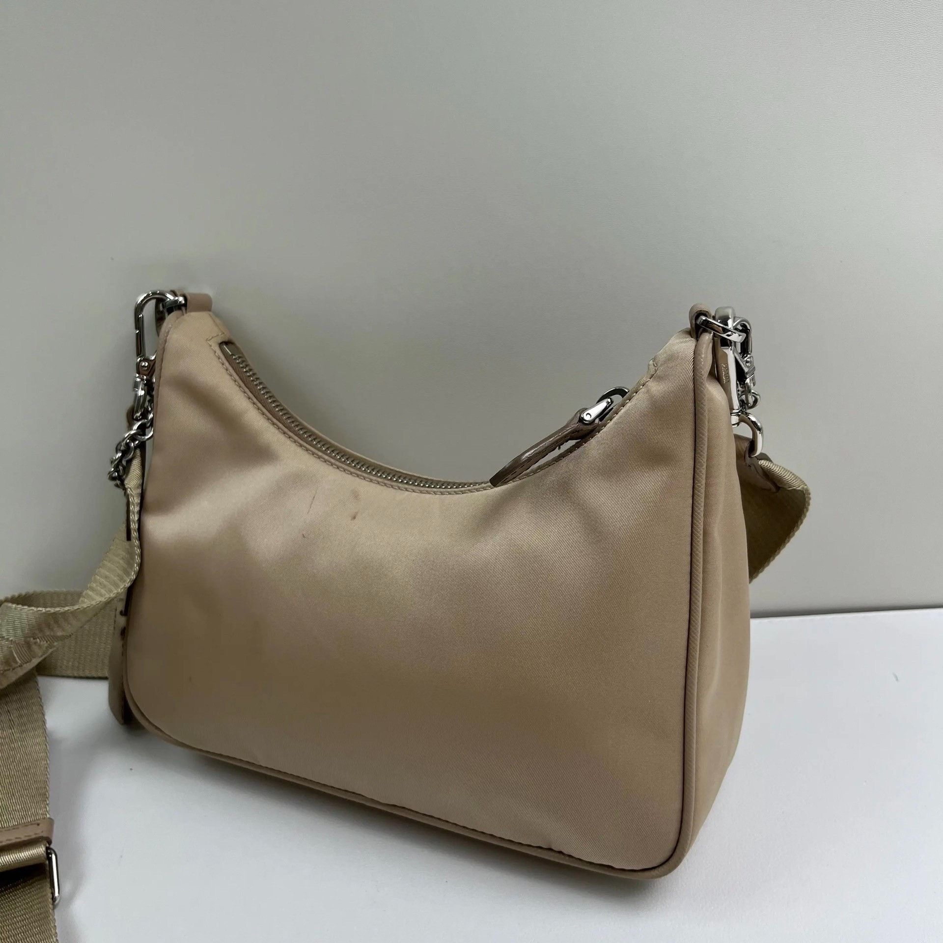Prada Pre-loved Bag Very good condition Size ONE SIZE - 6 Thumbnail