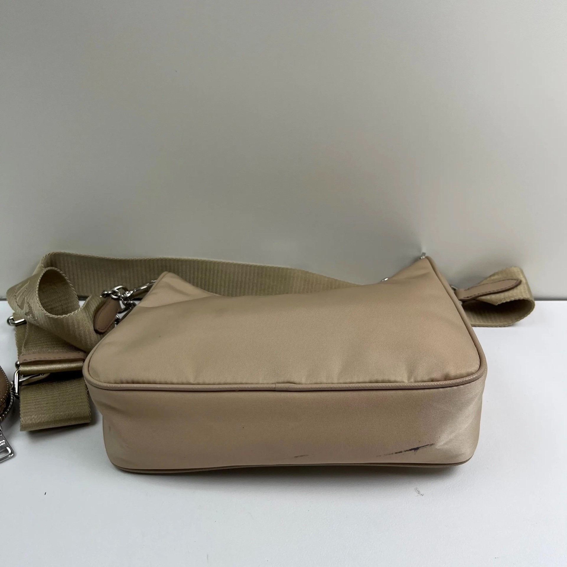 Prada Pre-loved Bag Very good condition Size ONE SIZE - 5 Thumbnail