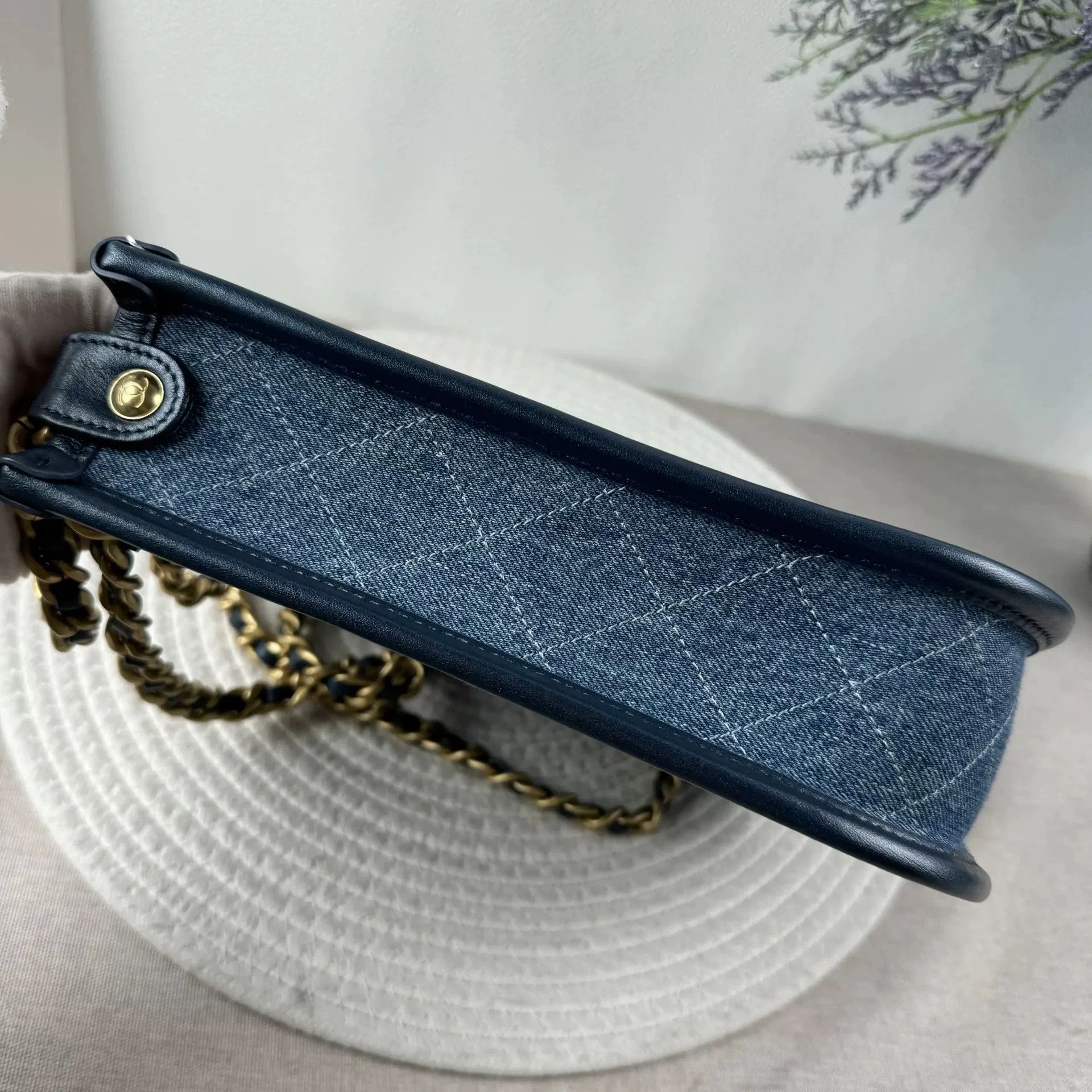 Chanel Pre-loved Bag Brand new condition Size ONE SIZE - 6 Thumbnail