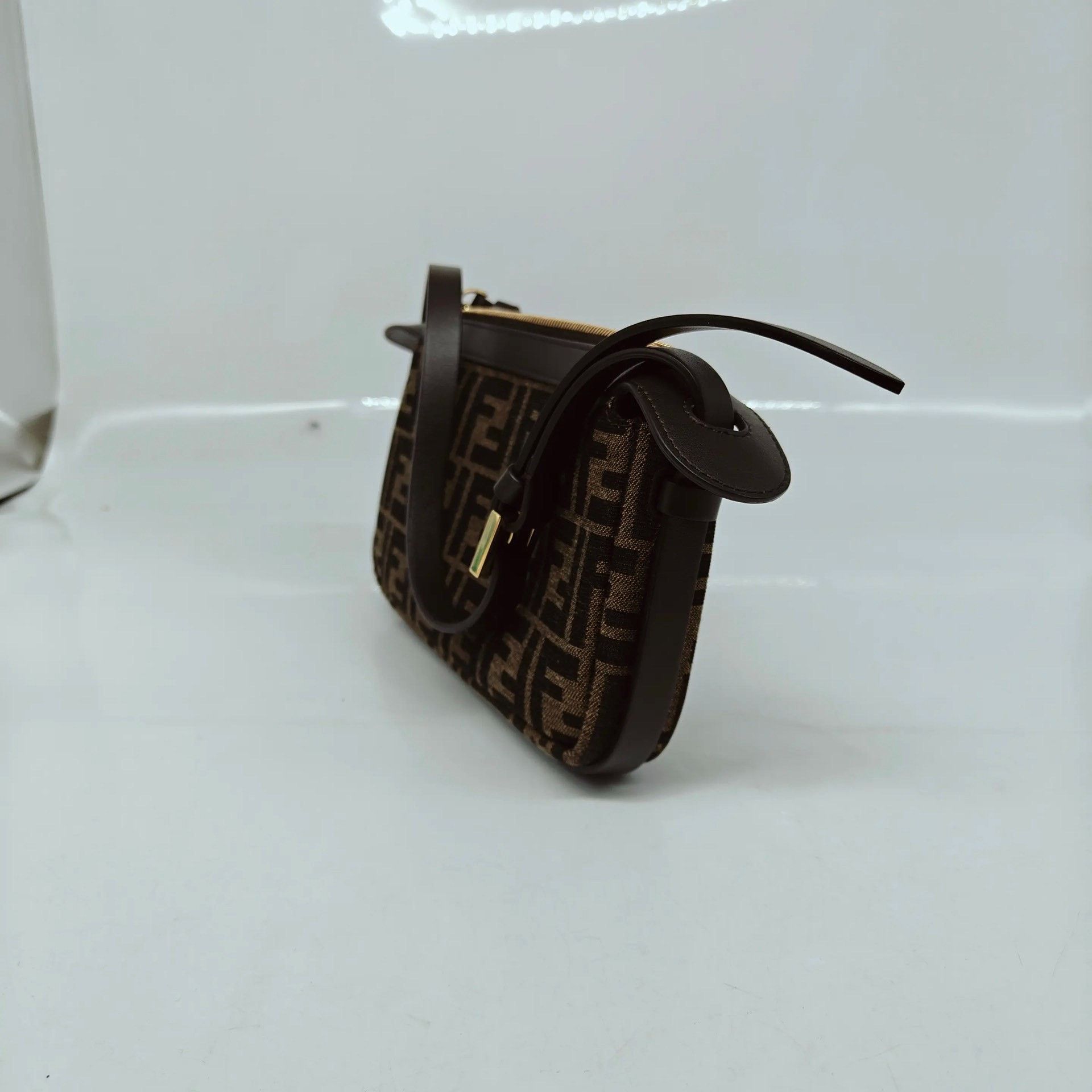 Fendi Pre-loved Bag Very good condition Size ONE SIZE - 5 Thumbnail