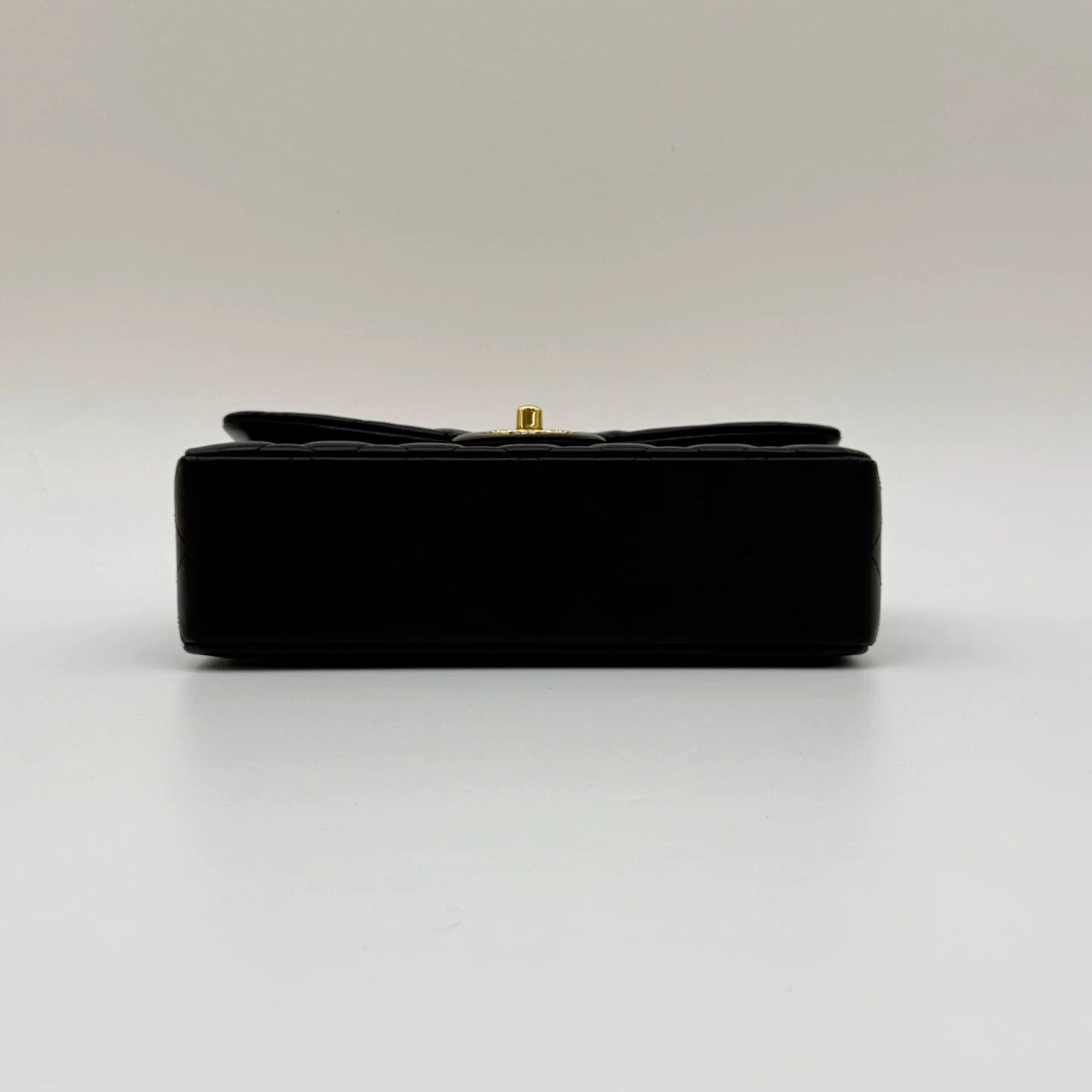 Chanel Pre-loved Bag Very good condition Size ONE SIZE - 6 Thumbnail