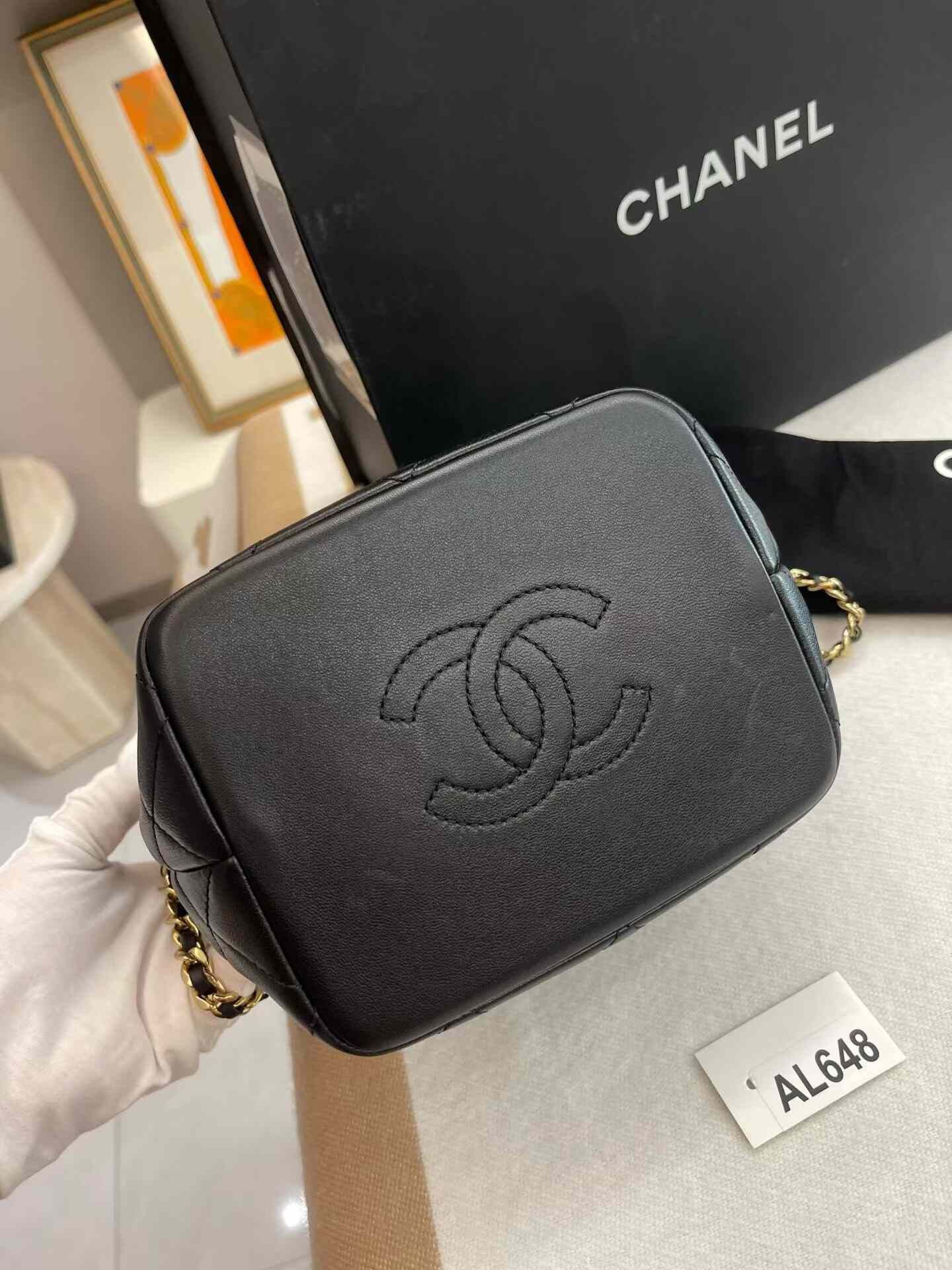 Chanel Pre-loved Bag Very good condition Size ONE SIZE - 6 Thumbnail