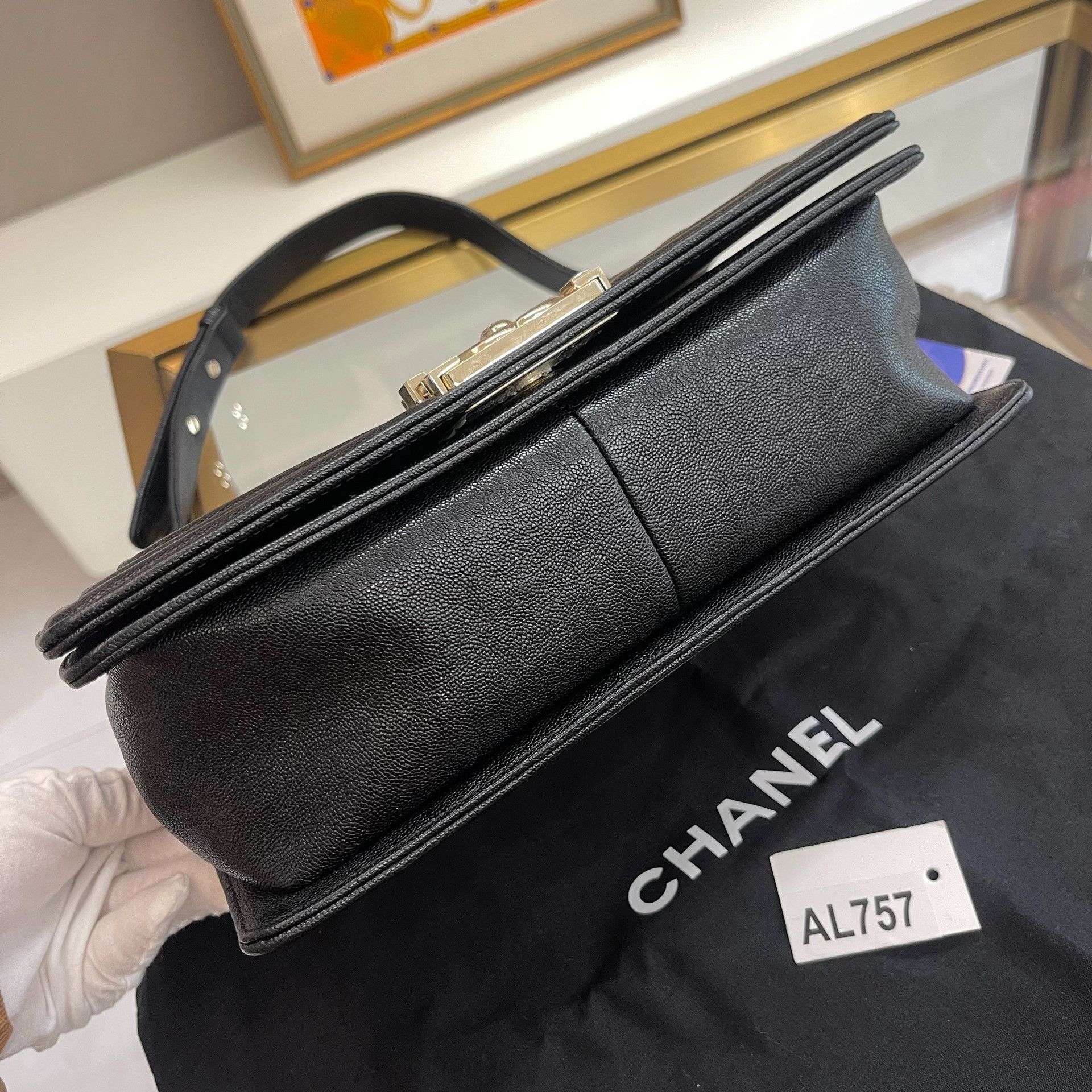 Chanel Pre-loved Bag Very good condition Size ONE SIZE - 4 Thumbnail