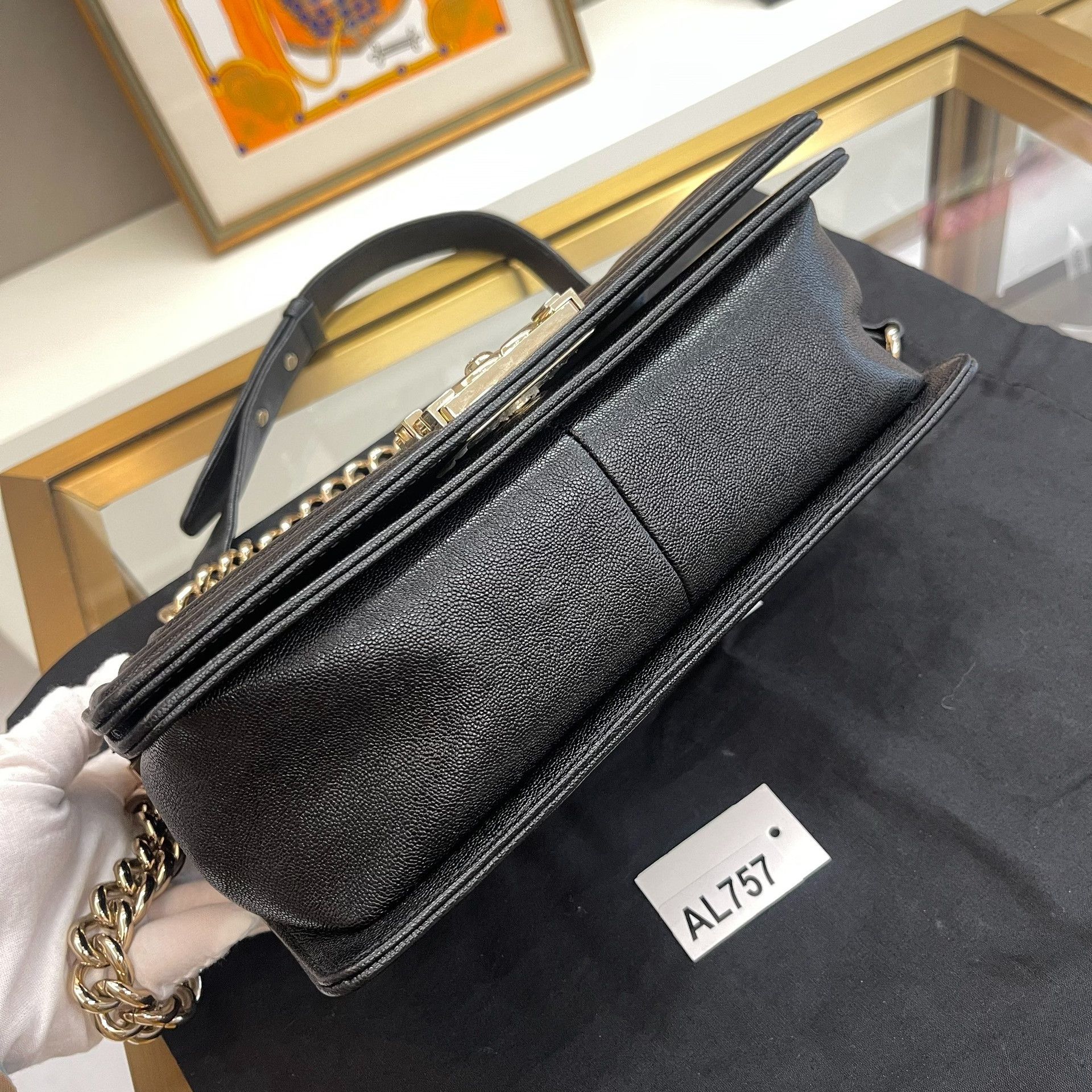 Chanel Pre-loved Bag Very good condition Size ONE SIZE - 6 Thumbnail