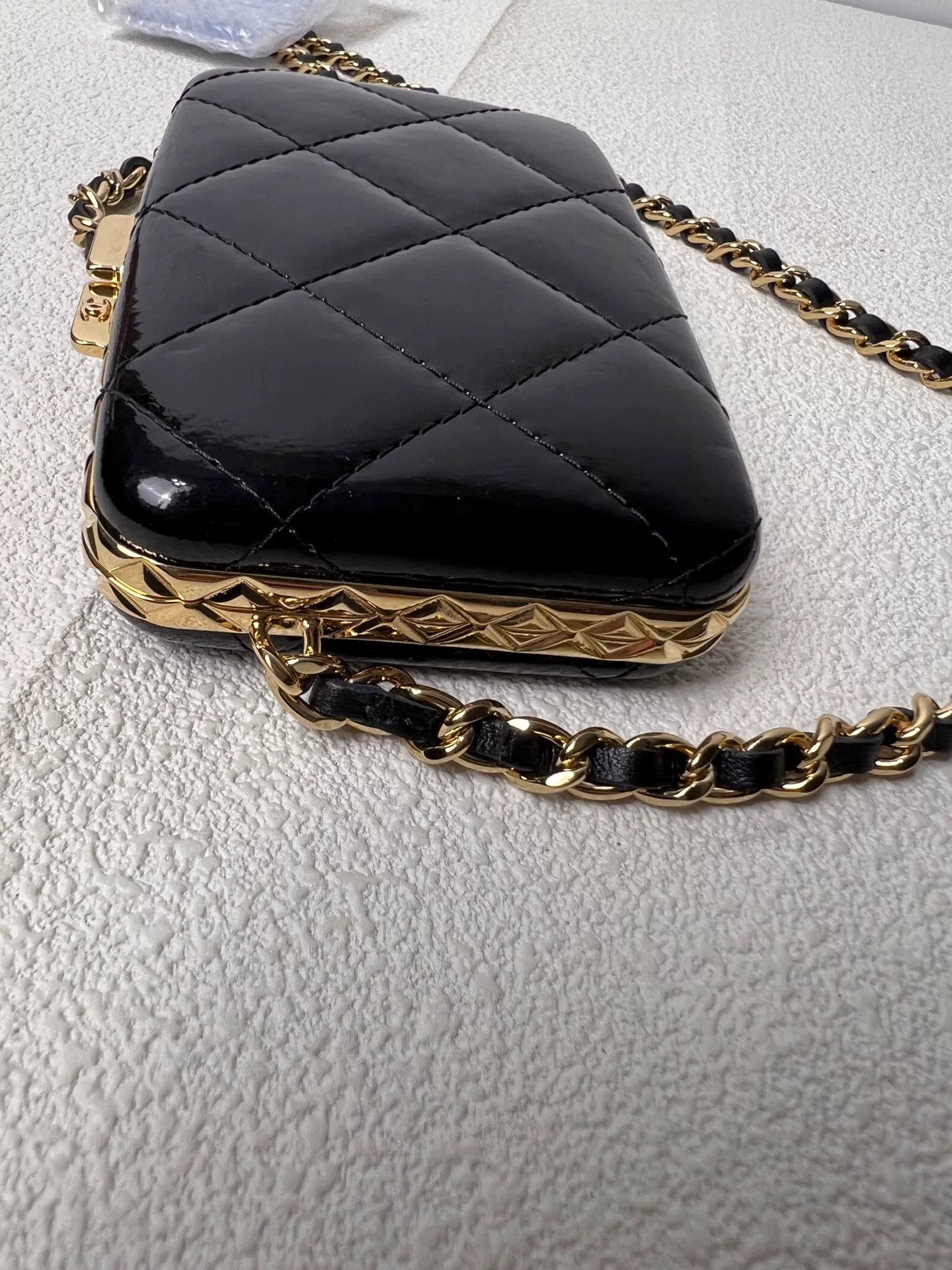 Chanel Pre-loved Bag Very good condition Size ONE SIZE - 8 Thumbnail