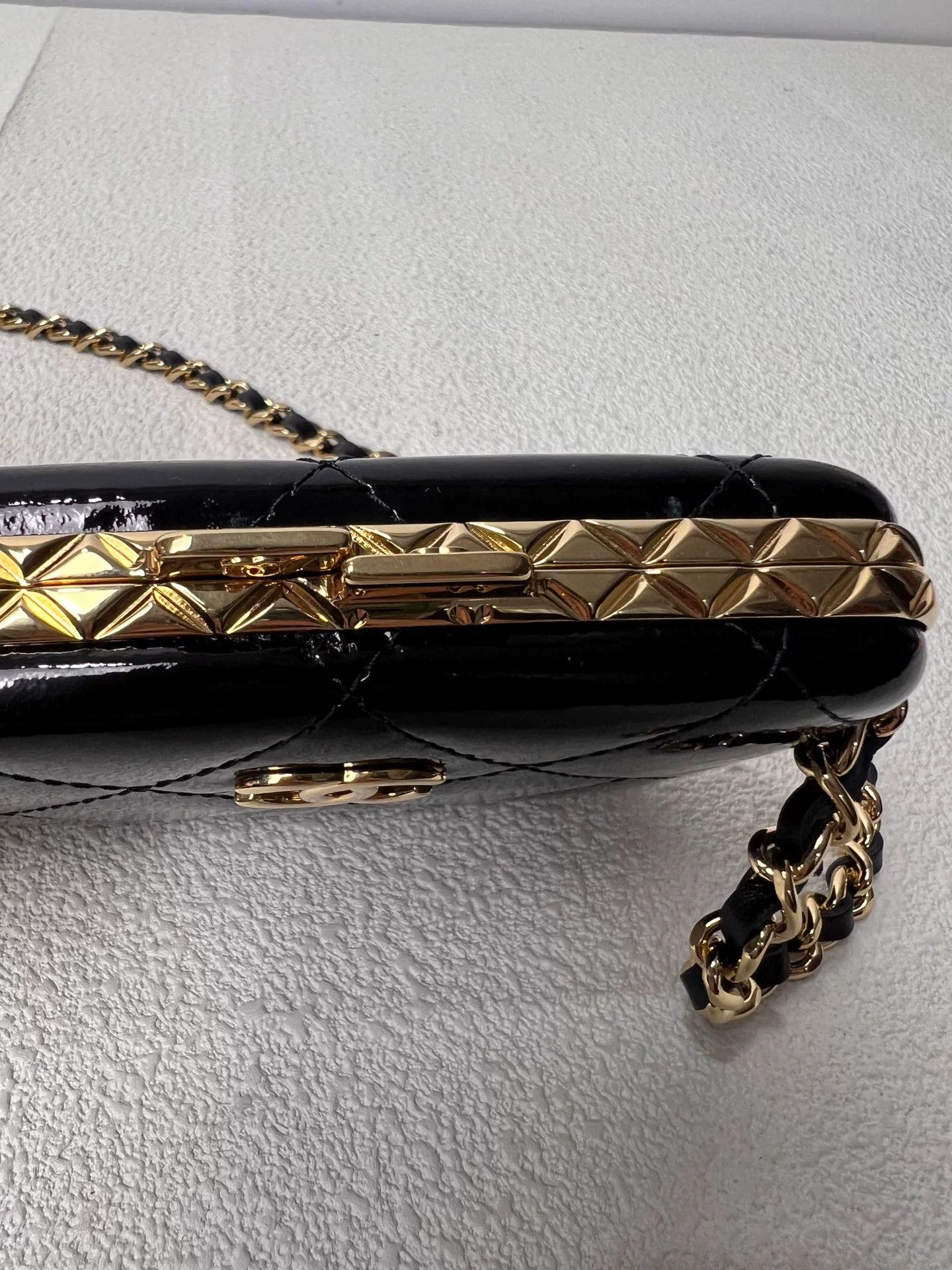 Chanel Pre-loved Bag Very good condition Size ONE SIZE - 7 Thumbnail
