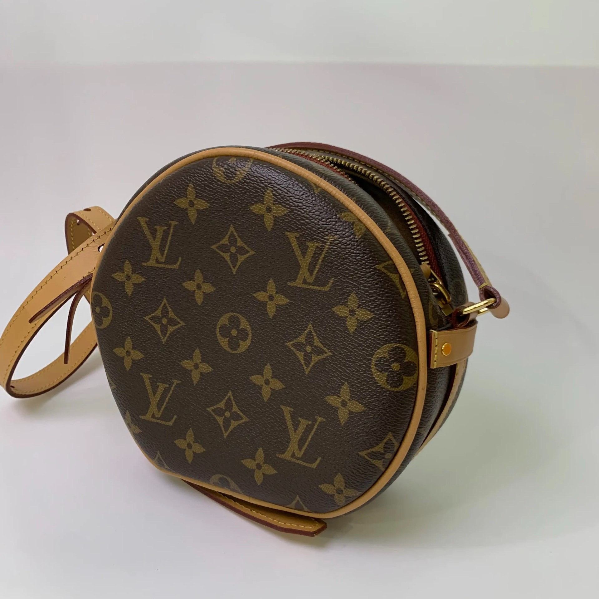 Louis Vuitton Pre-loved Bag Very good condition Size ONE SIZE - 4 Thumbnail