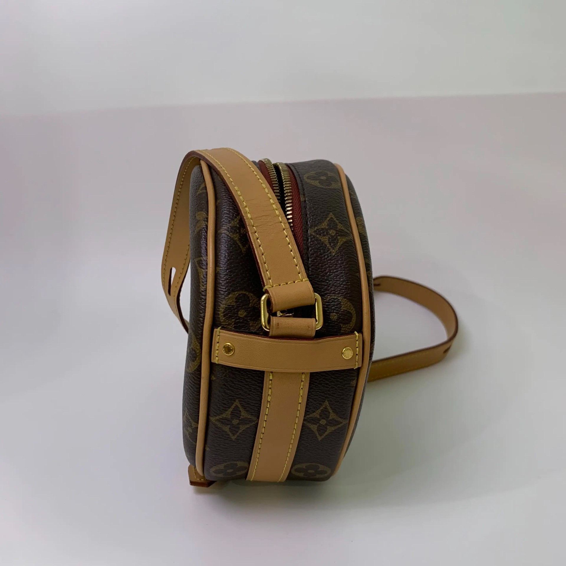 Louis Vuitton Pre-loved Bag Very good condition Size ONE SIZE - 3 Thumbnail